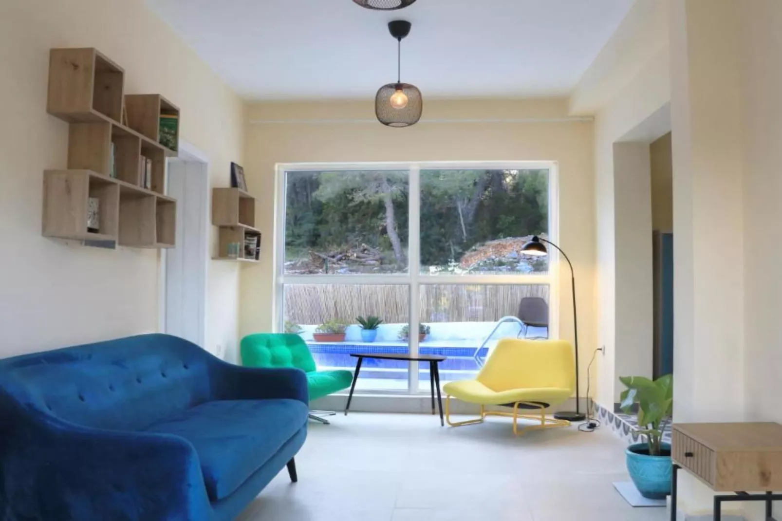 House Leta Cozy Hideaway with Pool - Four Bedroom Holiday Home with Pool