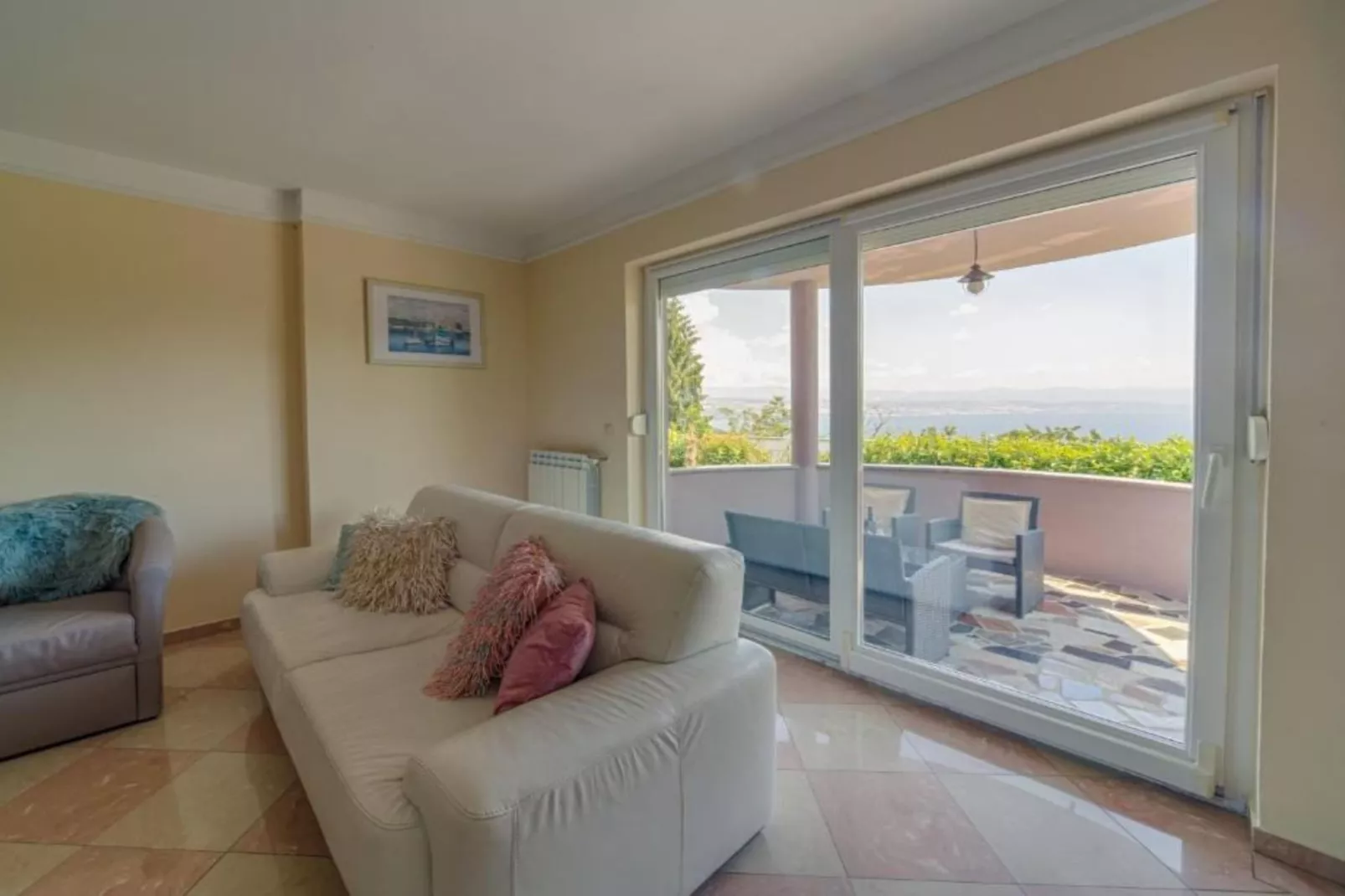 Apartments Melanie - Oprić Hills Two bedroom apartment with sea view (B)