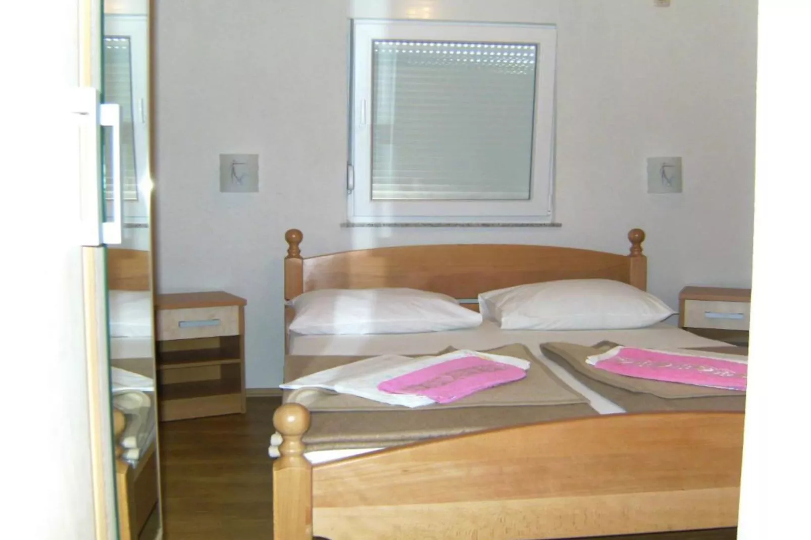 Double bed 4