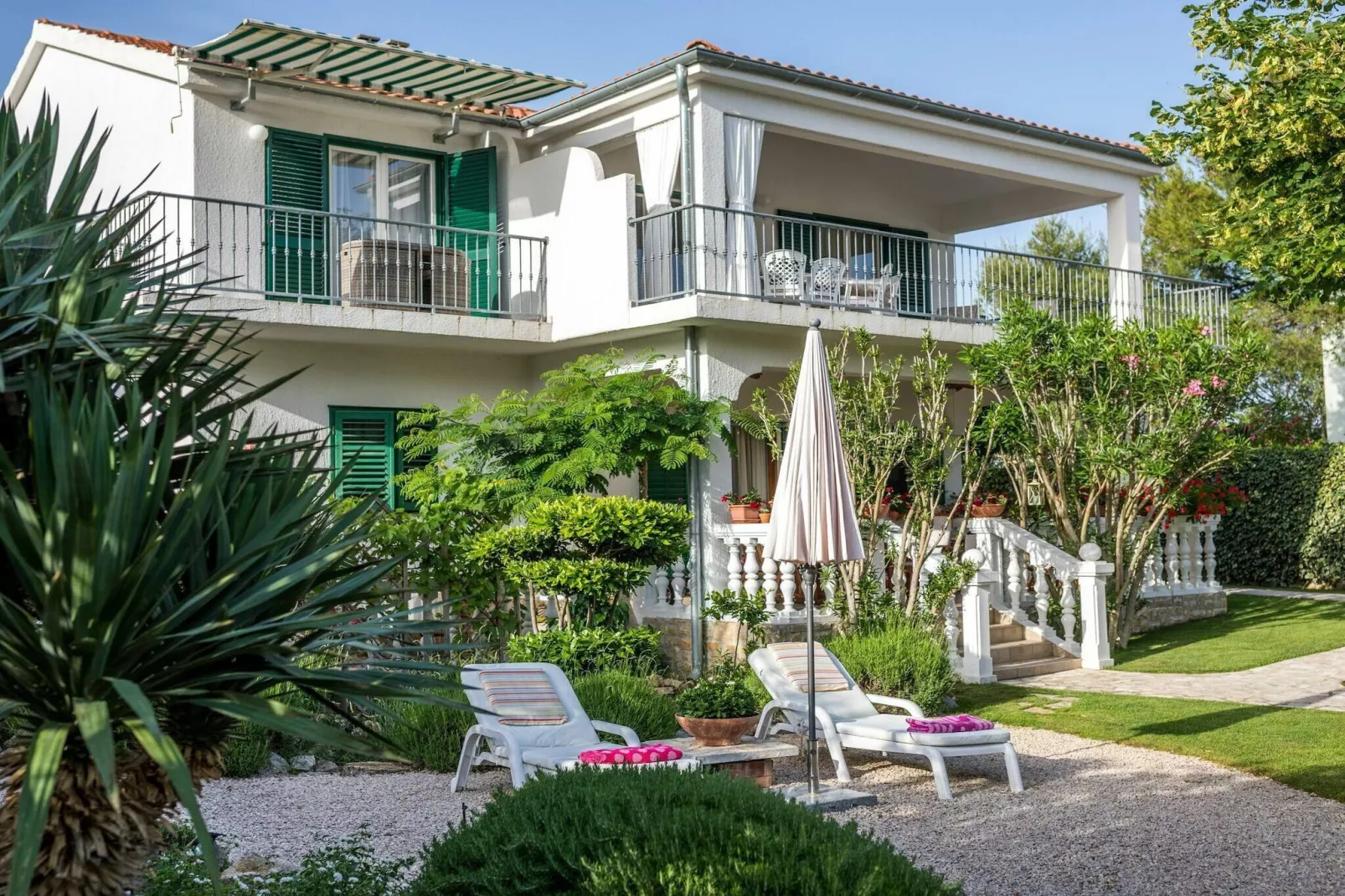 Beach apartment Jadrija