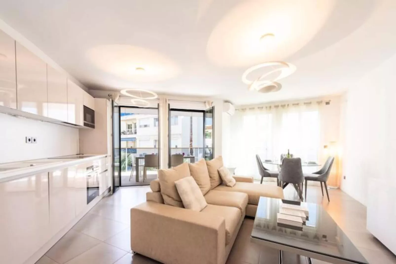 Résidence 3p Piscine, Parking Et Plages &agrave; 100m