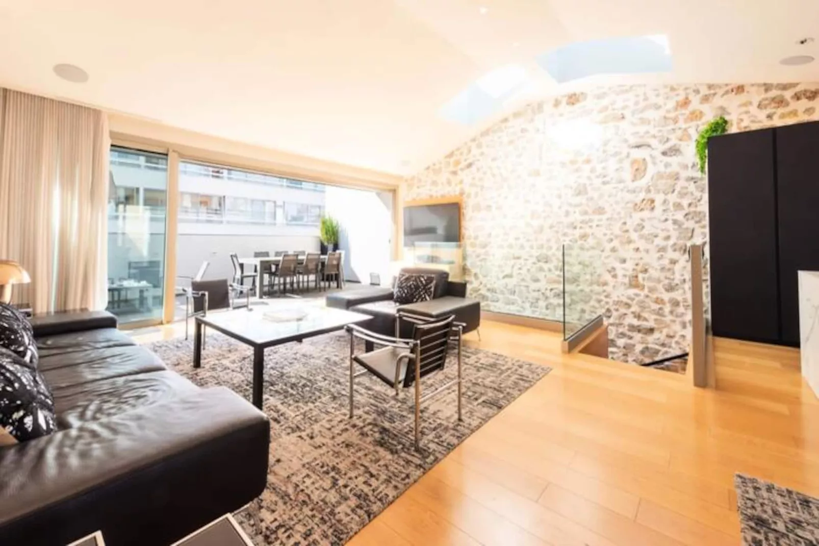 Résidence Duplex 145m² Terrasse Et Ascenseur Privé