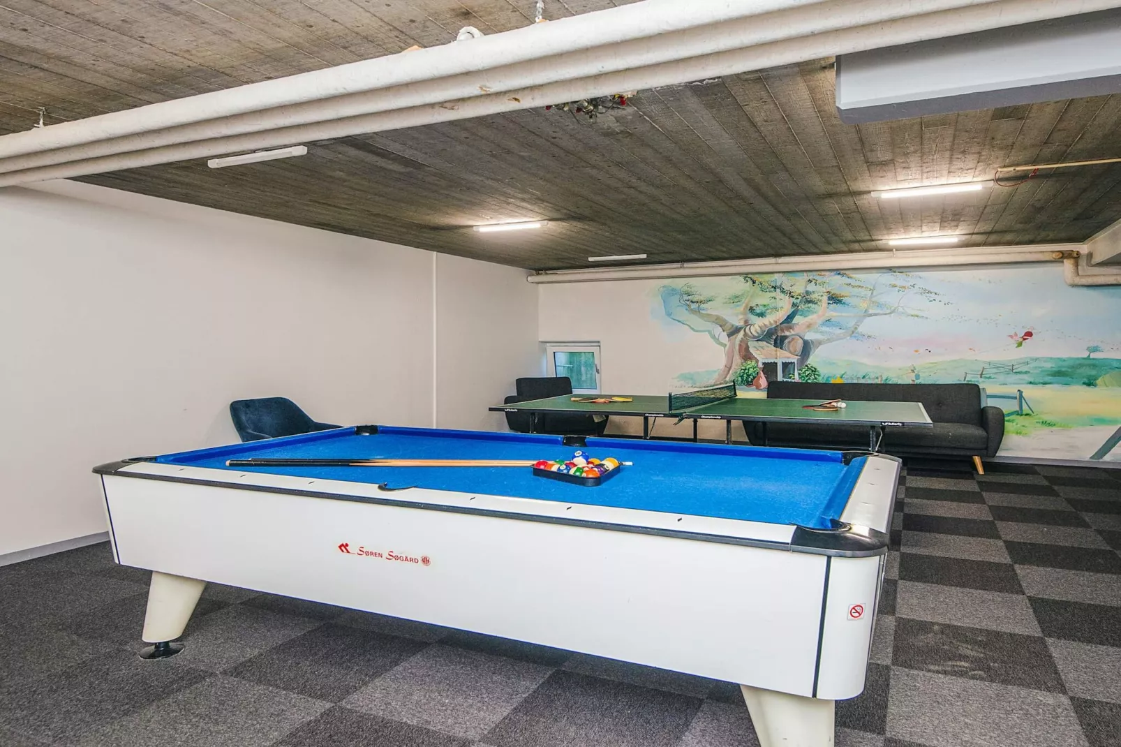 2 rooms w/partially seaview-Binnen