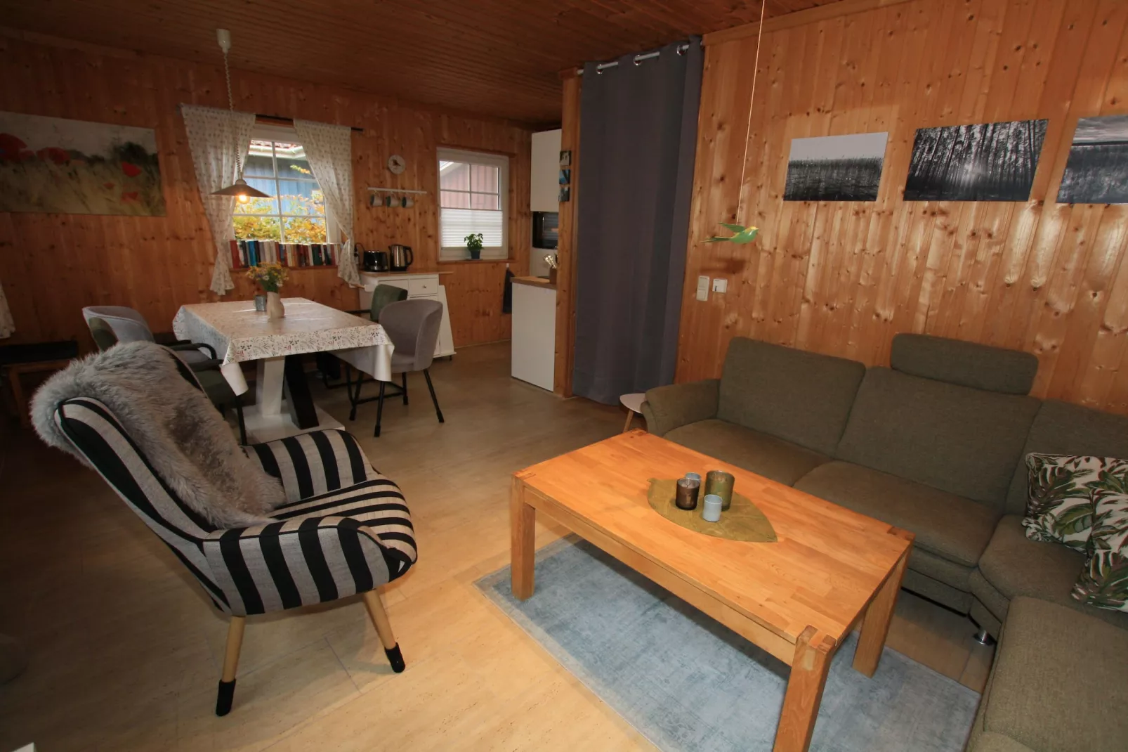 Ferienhaus Reet 65 qm-Woonkamer