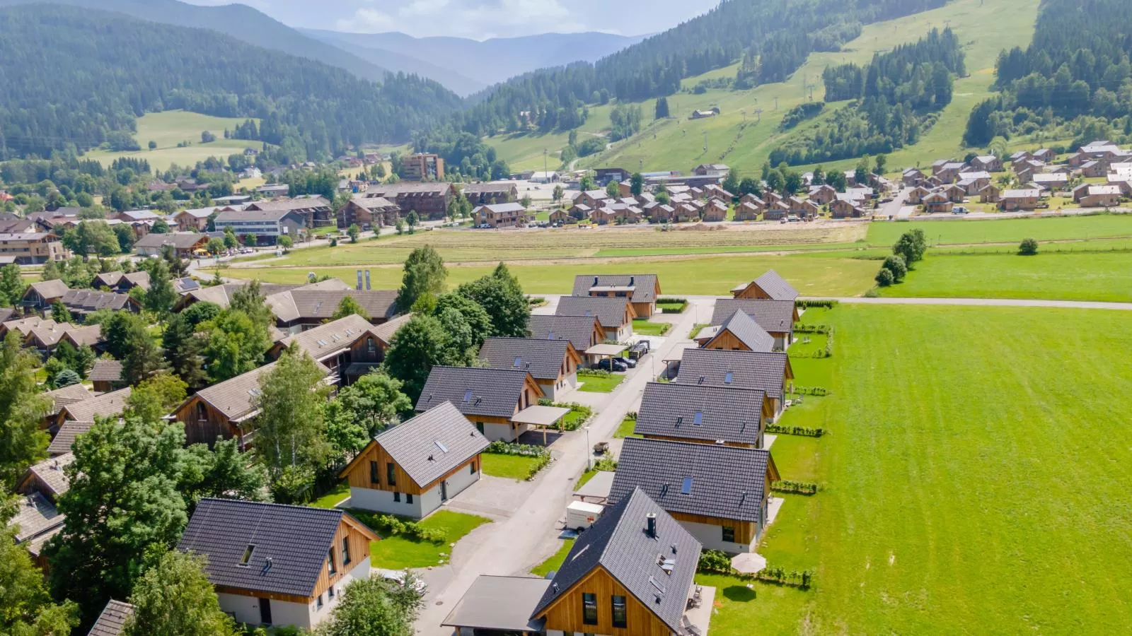 Mountain Chalet Bakkershof-Buitenkant zomer