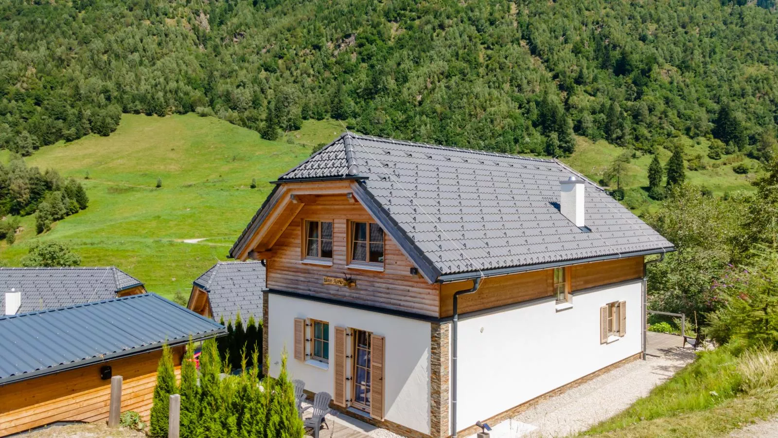 Chalet Karibu-Buitenkant zomer