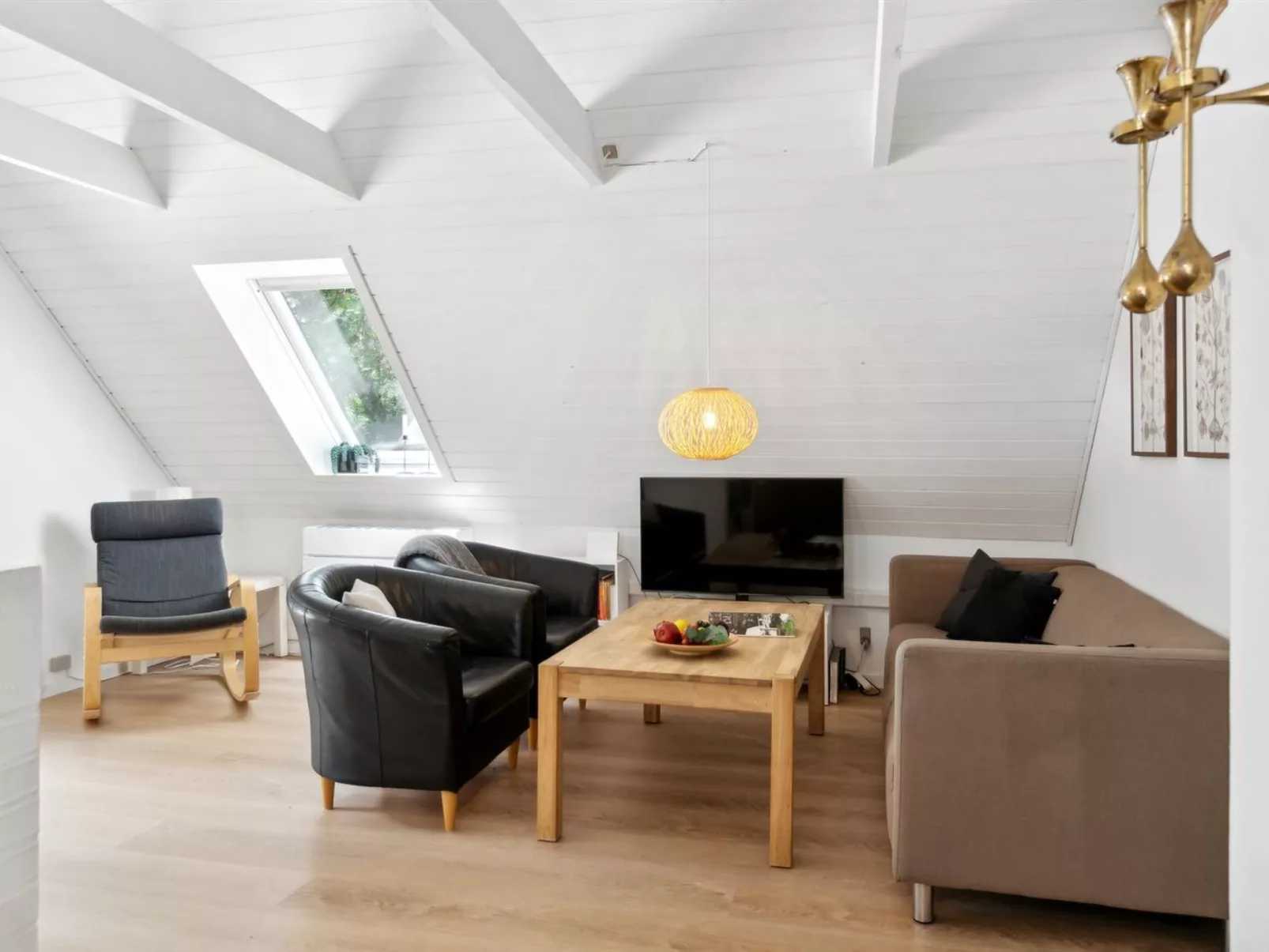 "Jörn" - 800m from the sea