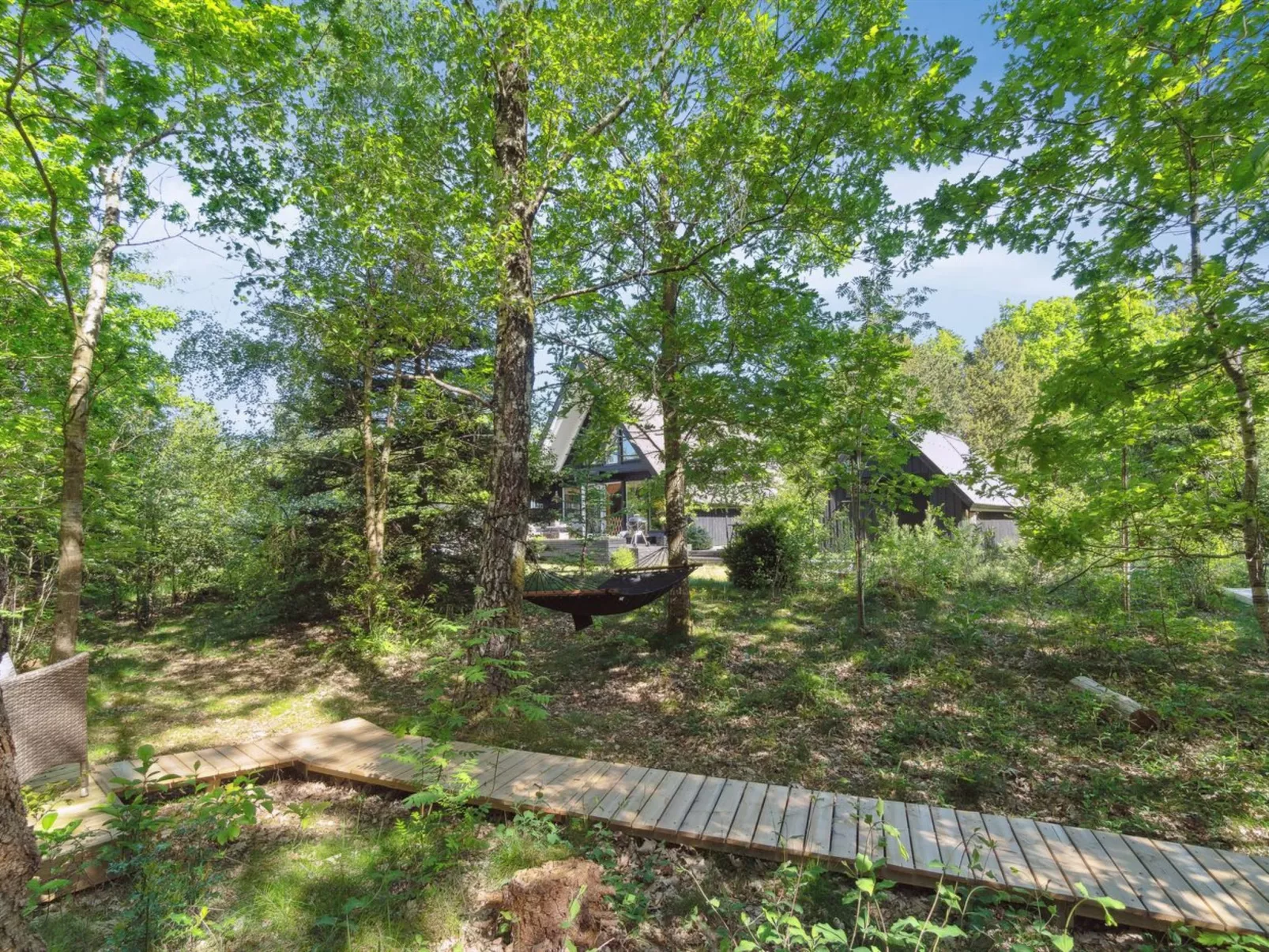 "Jütte" - 2km to the fjord