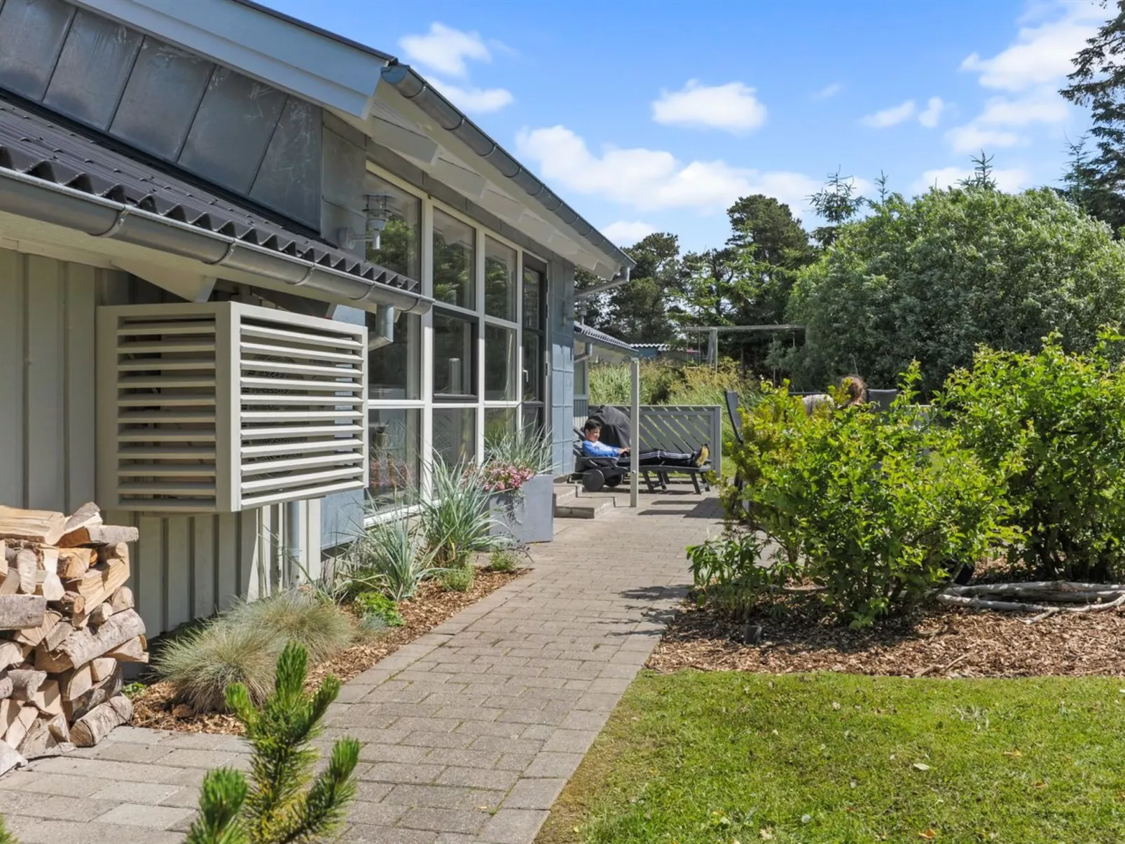 "Mathias" - 625m from the sea