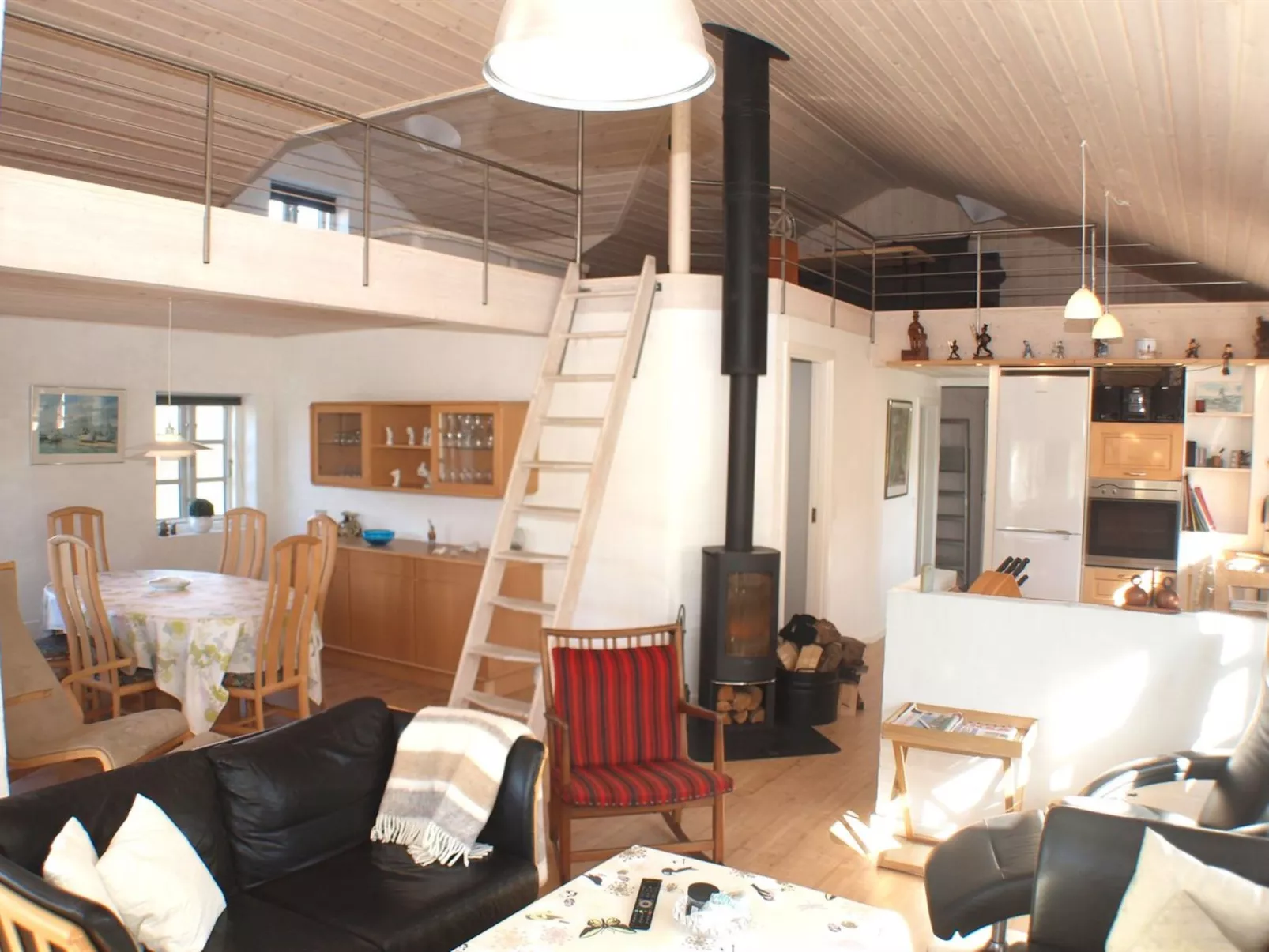 "Norman" - 150m from the sea