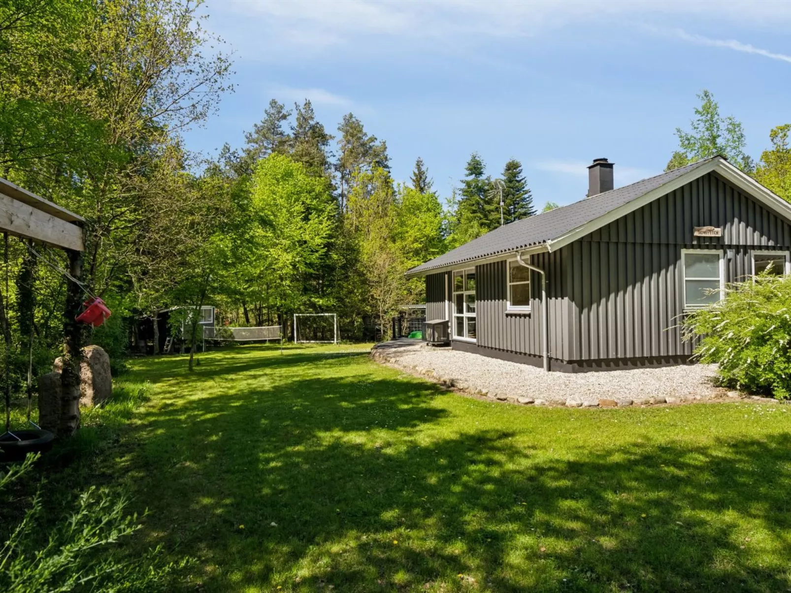 "Hunding" - 7km from the sea