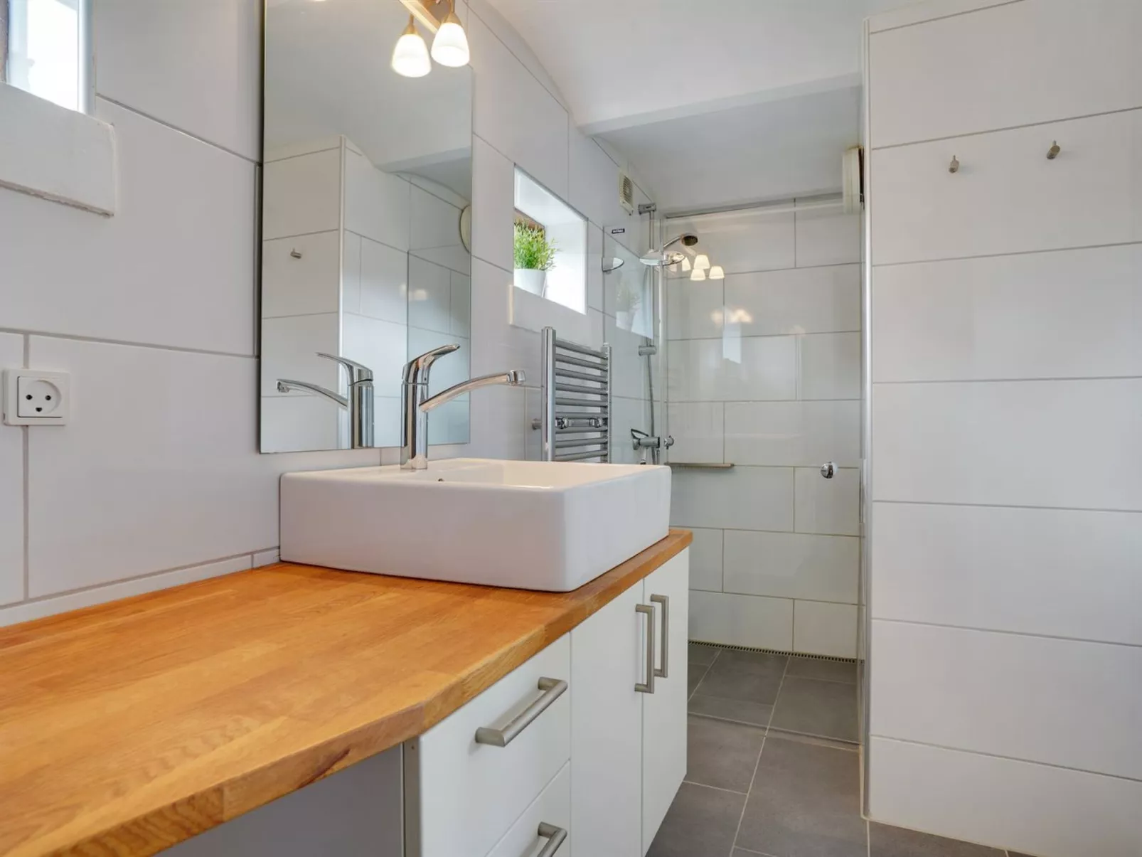 "Eivi" - 150m from the sea