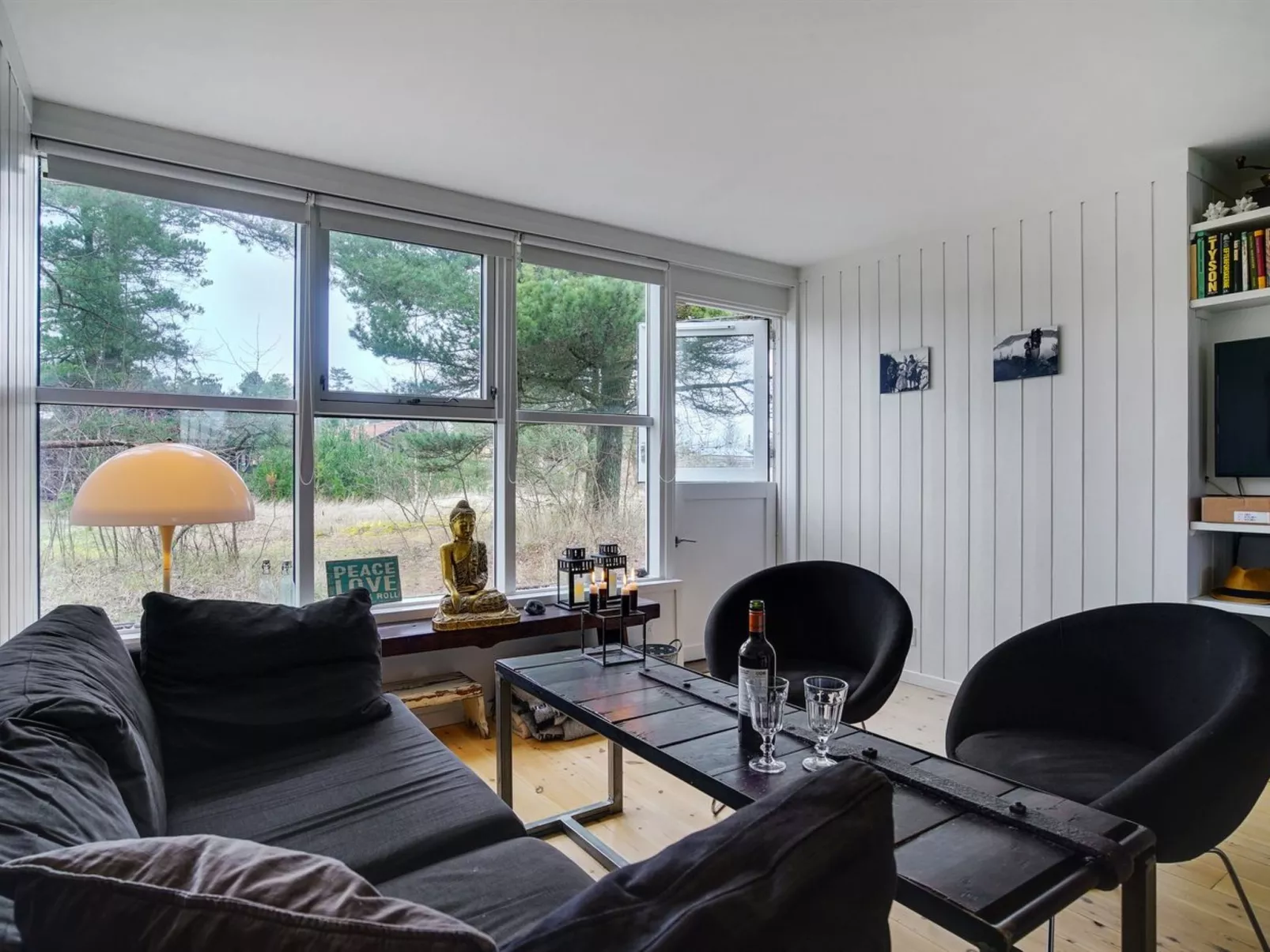 "Elfride" - 200m from the sea