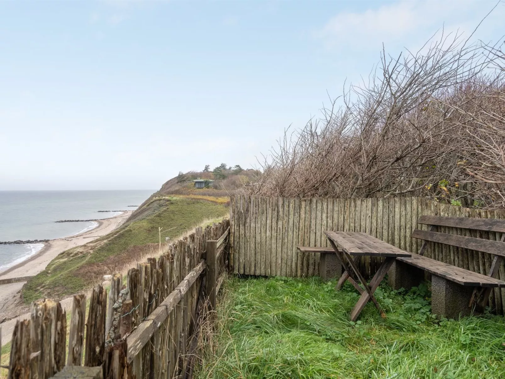 "Tabetha" - 25m from the sea