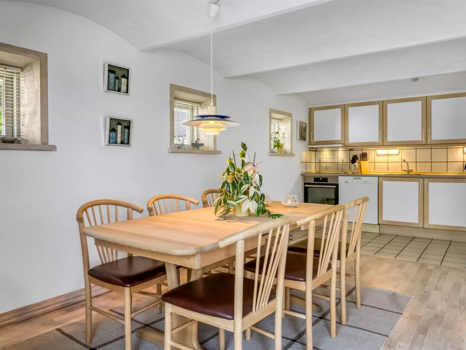 "Rebecca" - 1.5km from the sea