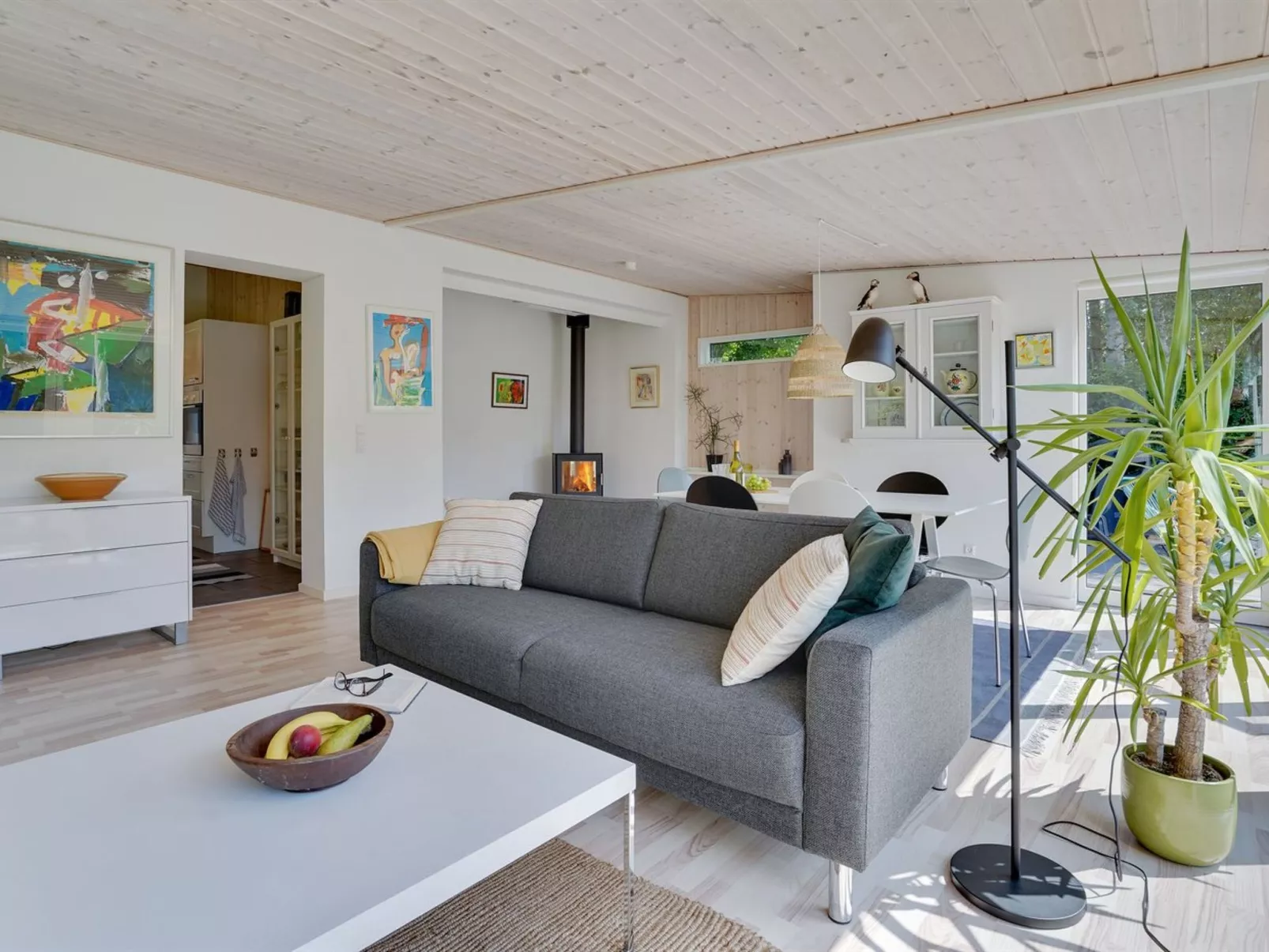 "Edin" - 400m from the sea