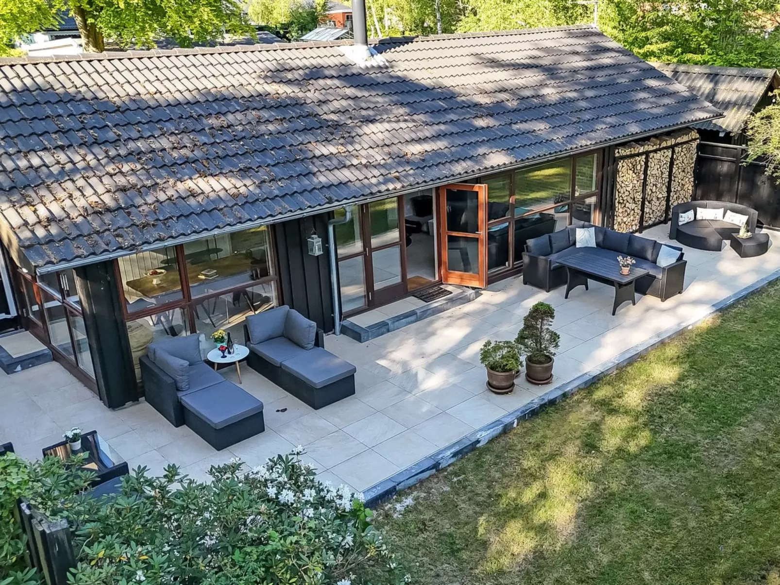 "Gustine" - 300m from the sea