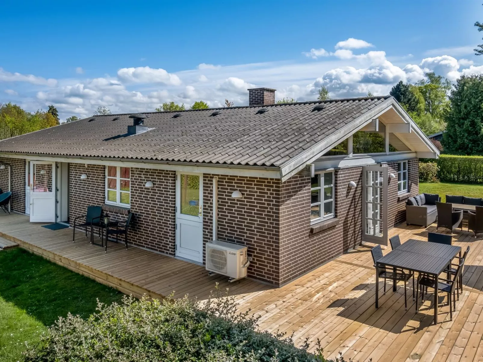 "Melle" - 350m from the sea