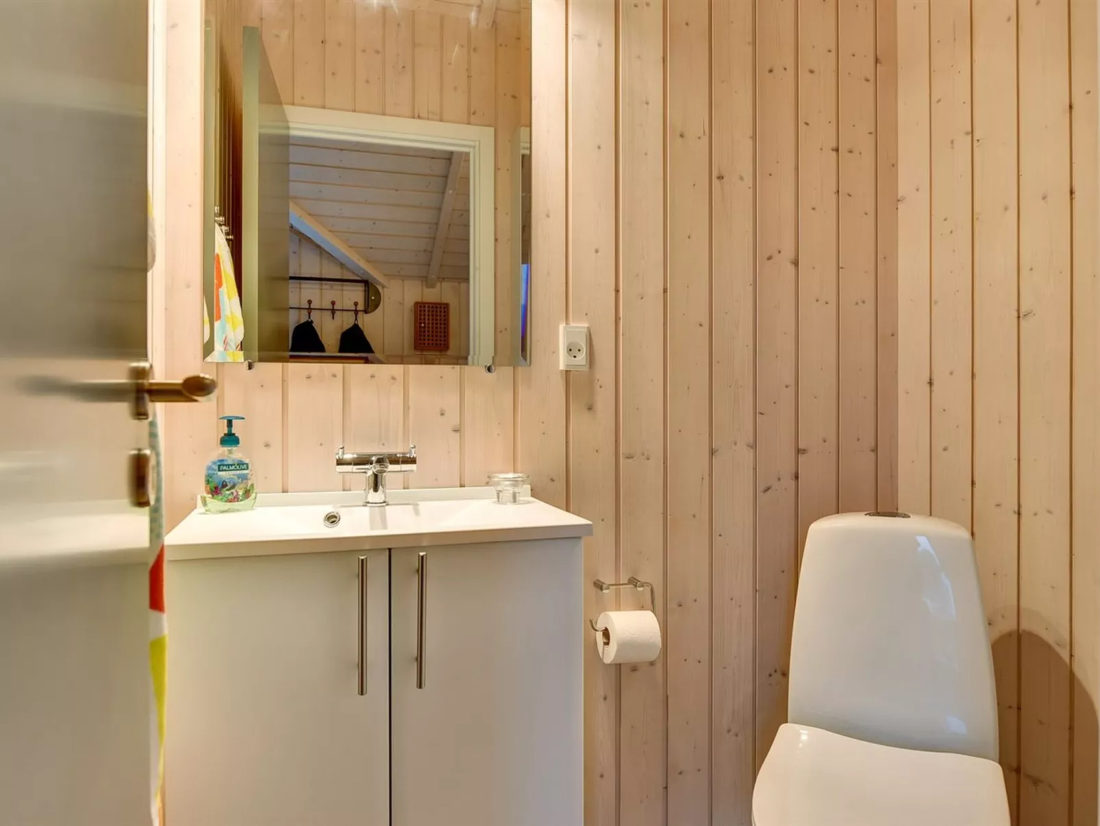 "Christan" - 1.2km from the sea