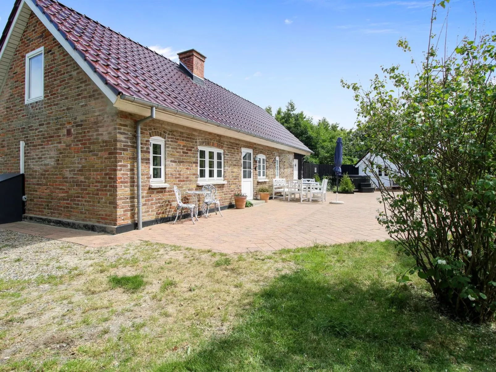 "Malene" - 700m to the fjord