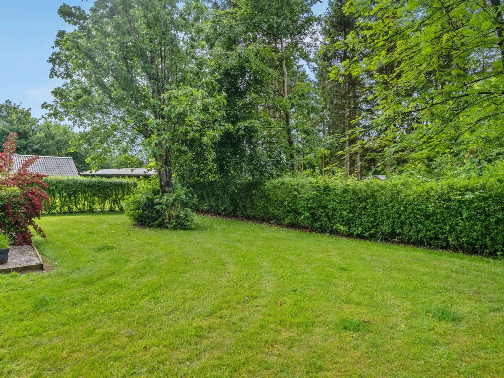 "Athislus" - 30km from the sea