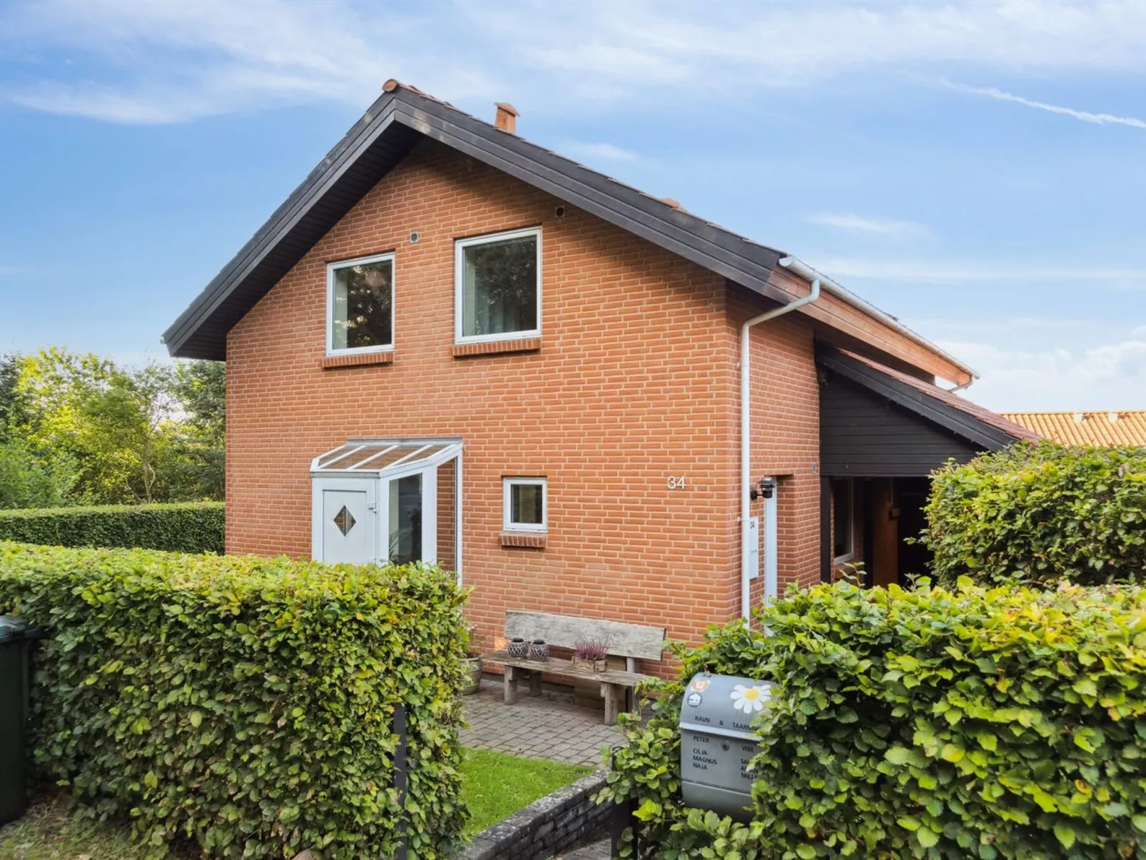 "Thiokk" - 500m from the sea