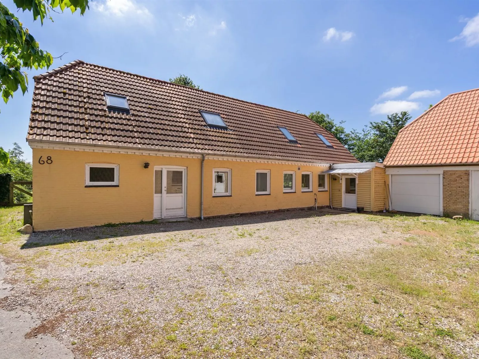 "Rouwen" - 1km from the sea