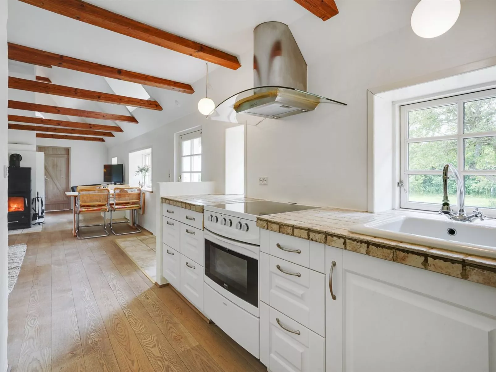 "Faik" - 650m from the sea