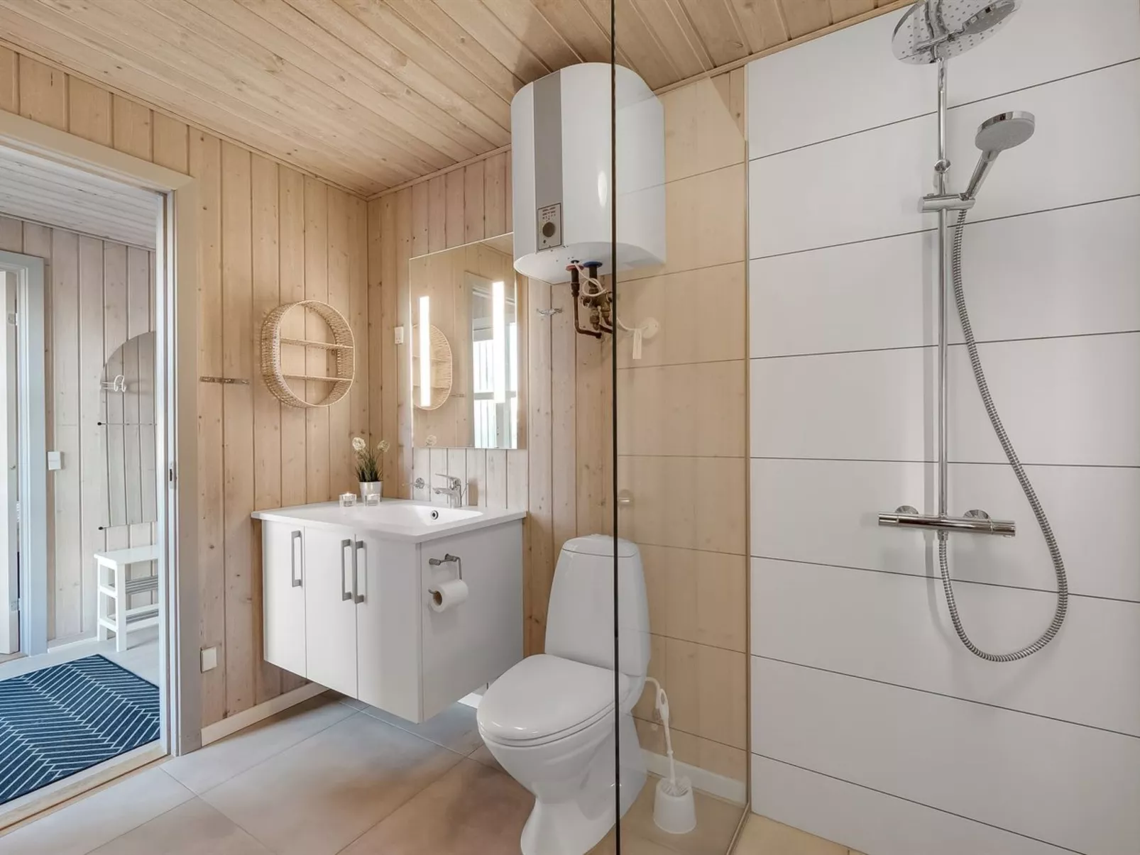 "Janni" - 250m from the sea