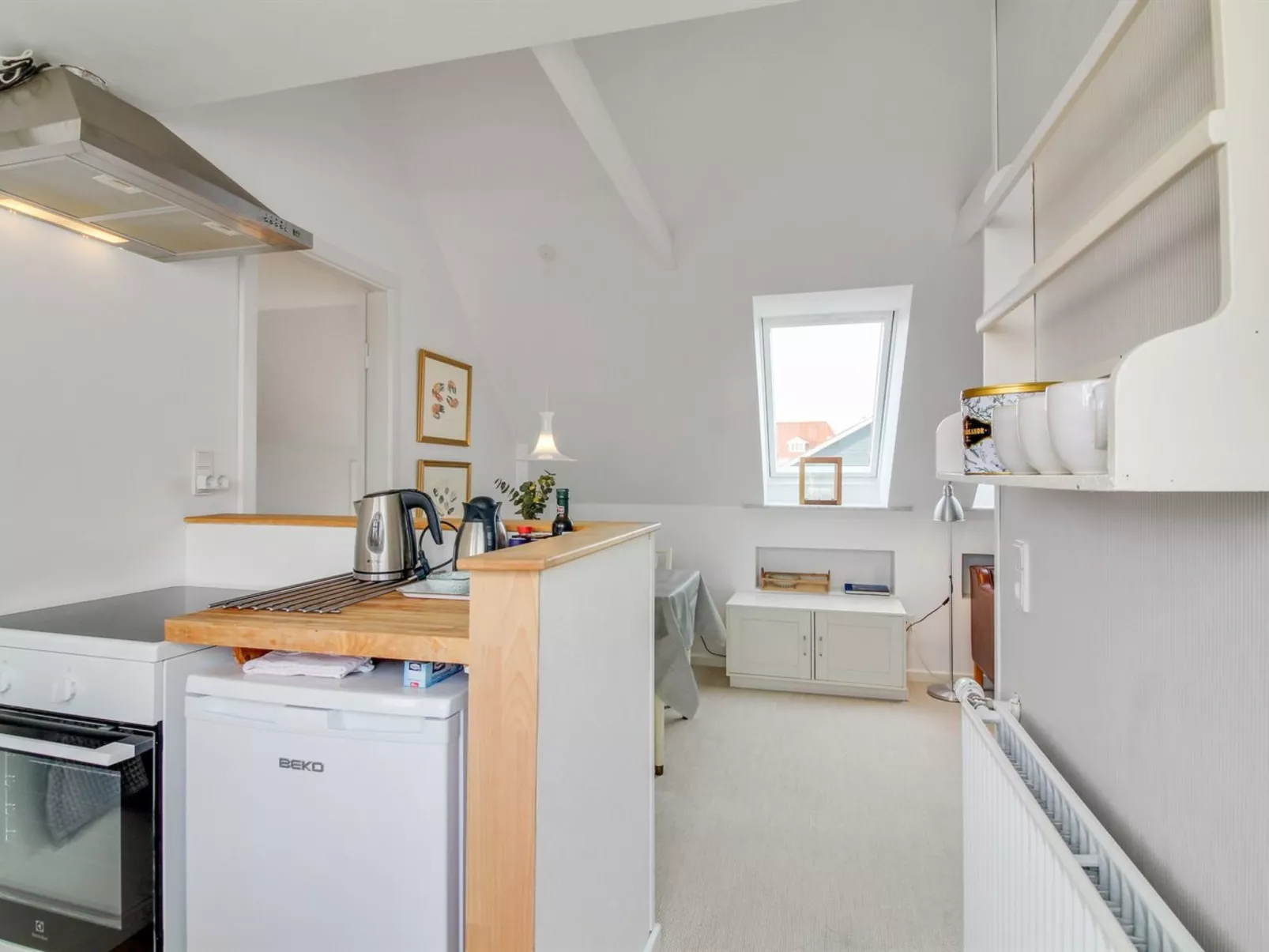 "Evangelina" - 350m from the sea