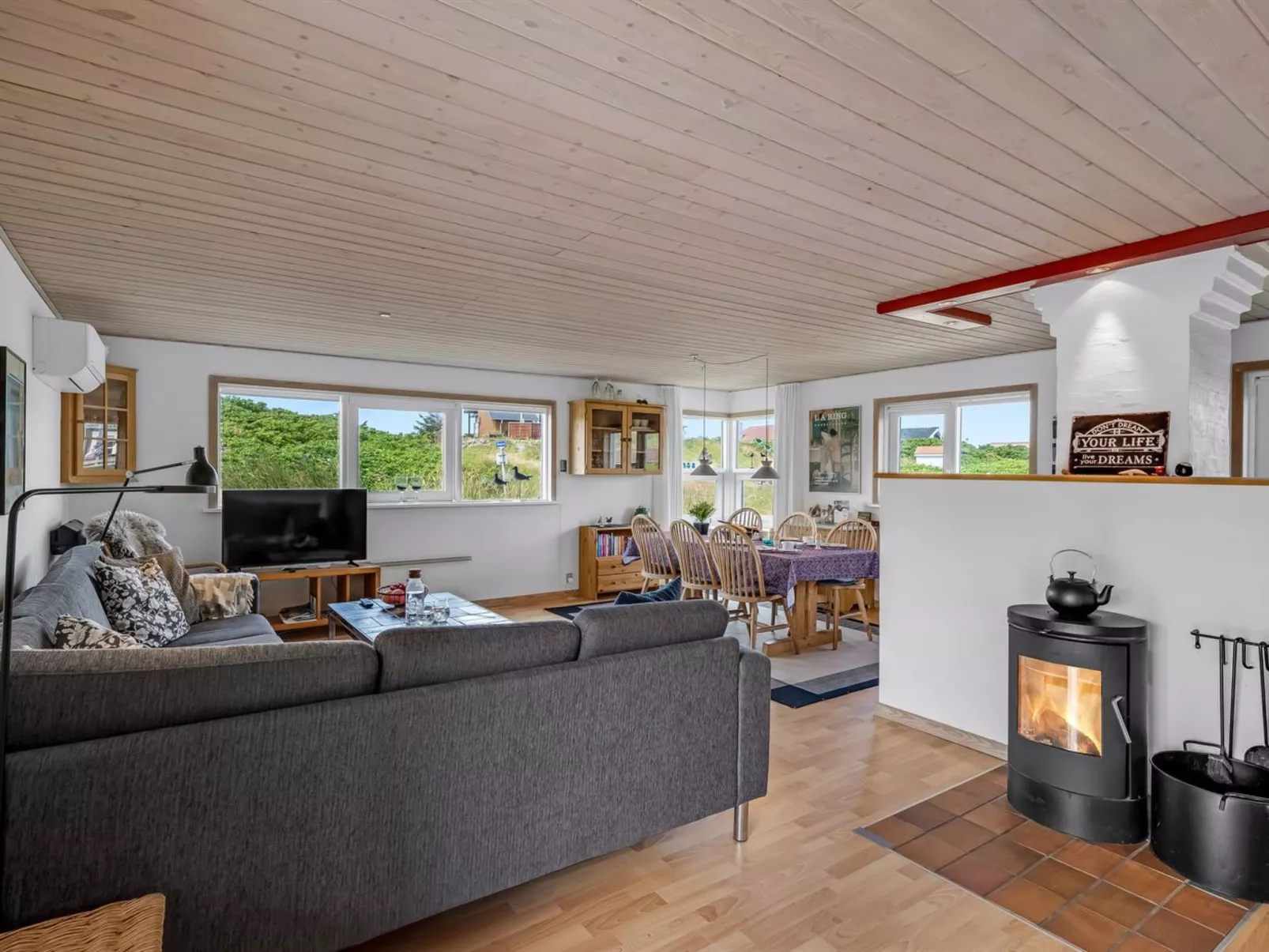 "Tedora" - 300m from the sea