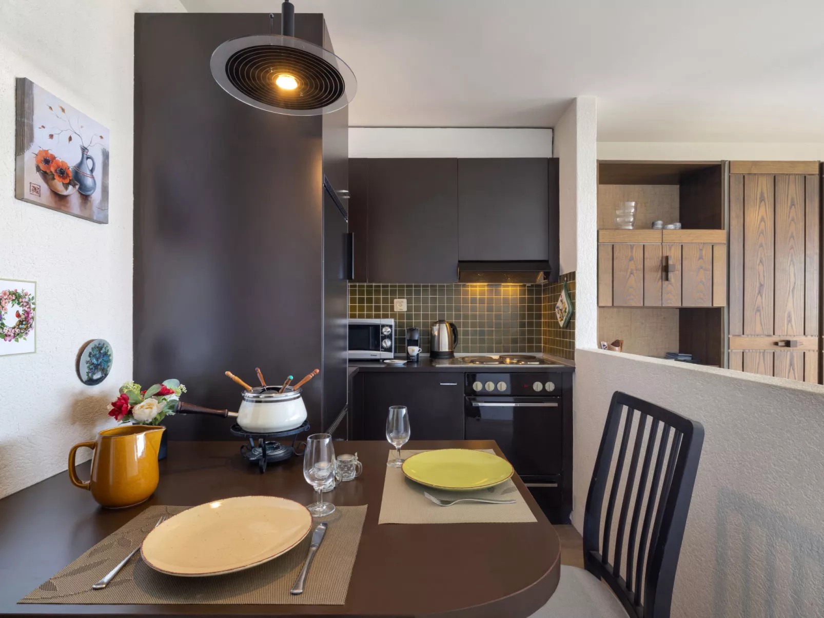 Jeanne D'Arc Apt. A-8