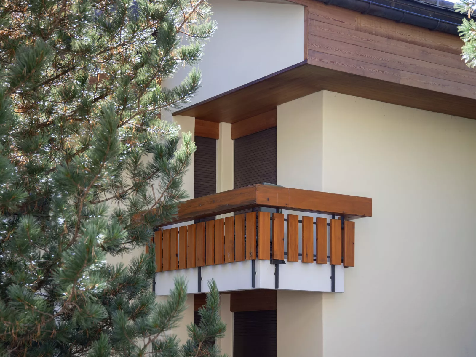 Chesa Nair 9D-Buiten