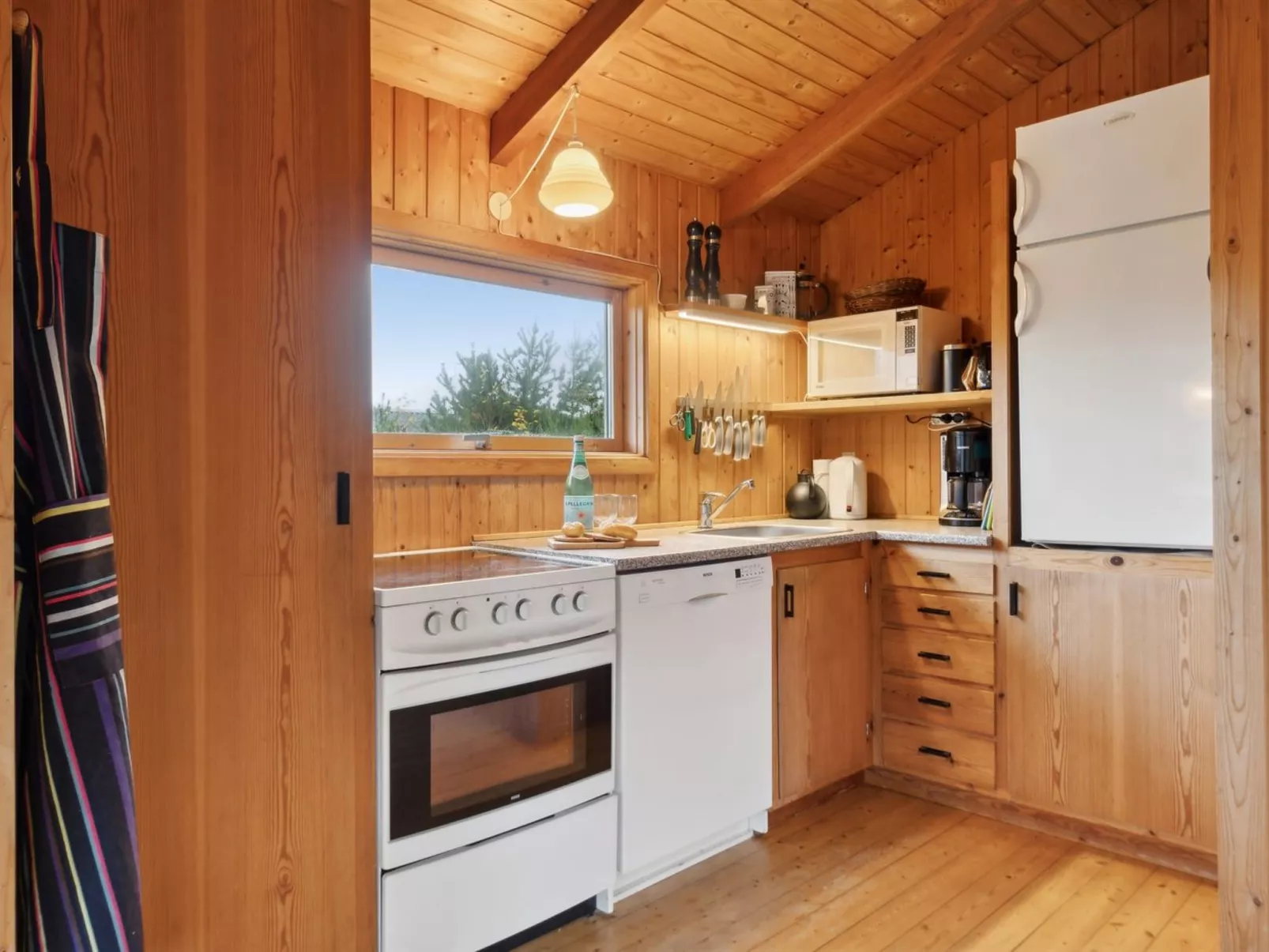 "Asmo" - 350m from the sea