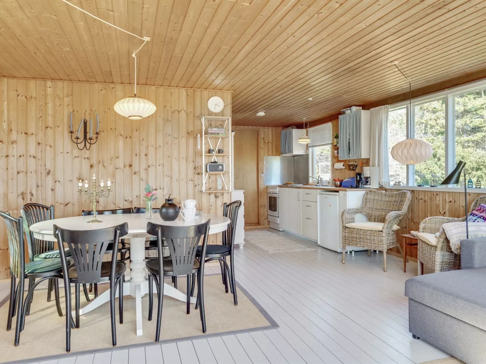 "Julla" - 1.5km from the sea