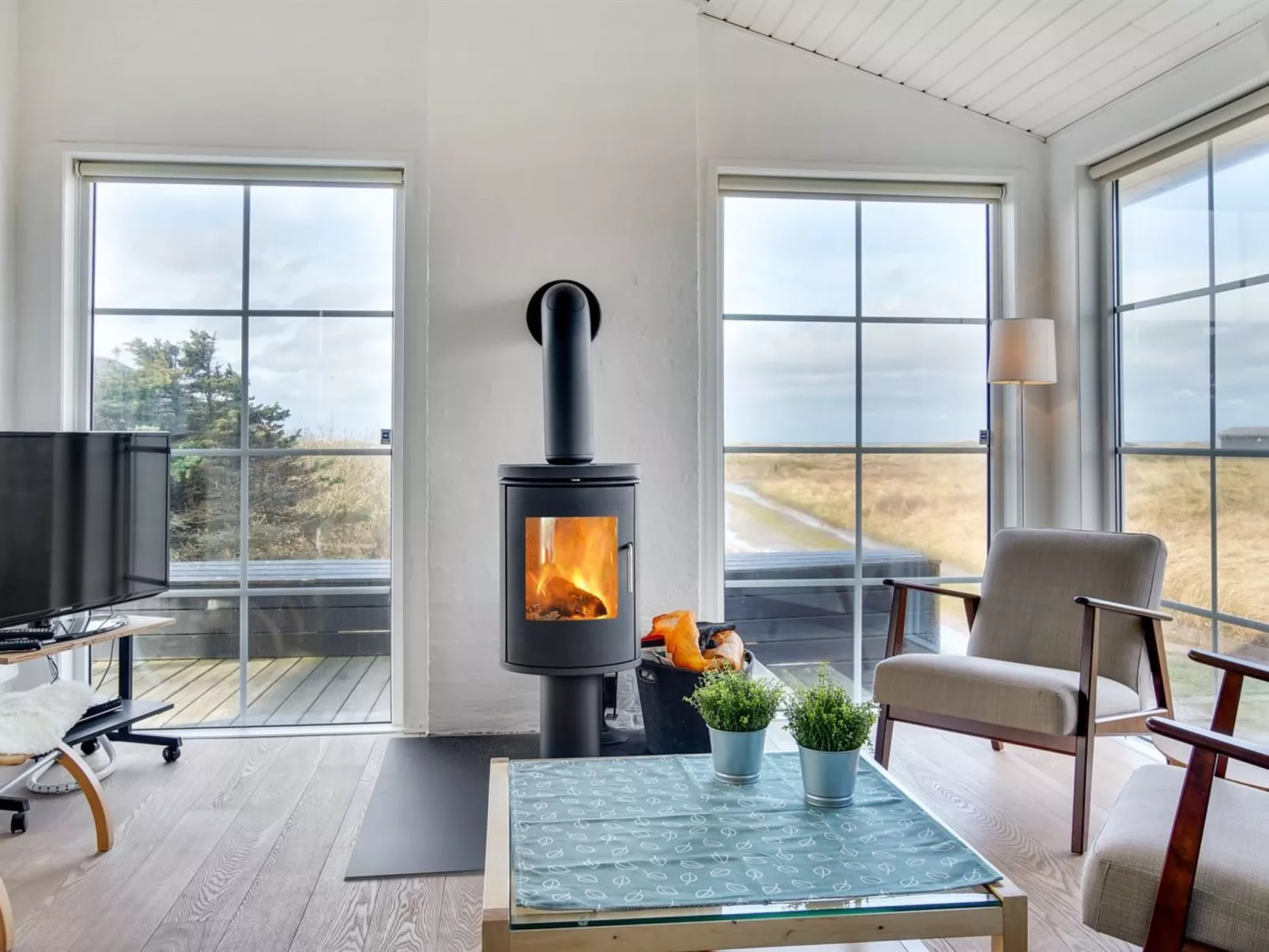 "Zaharinka" - 300m from the sea