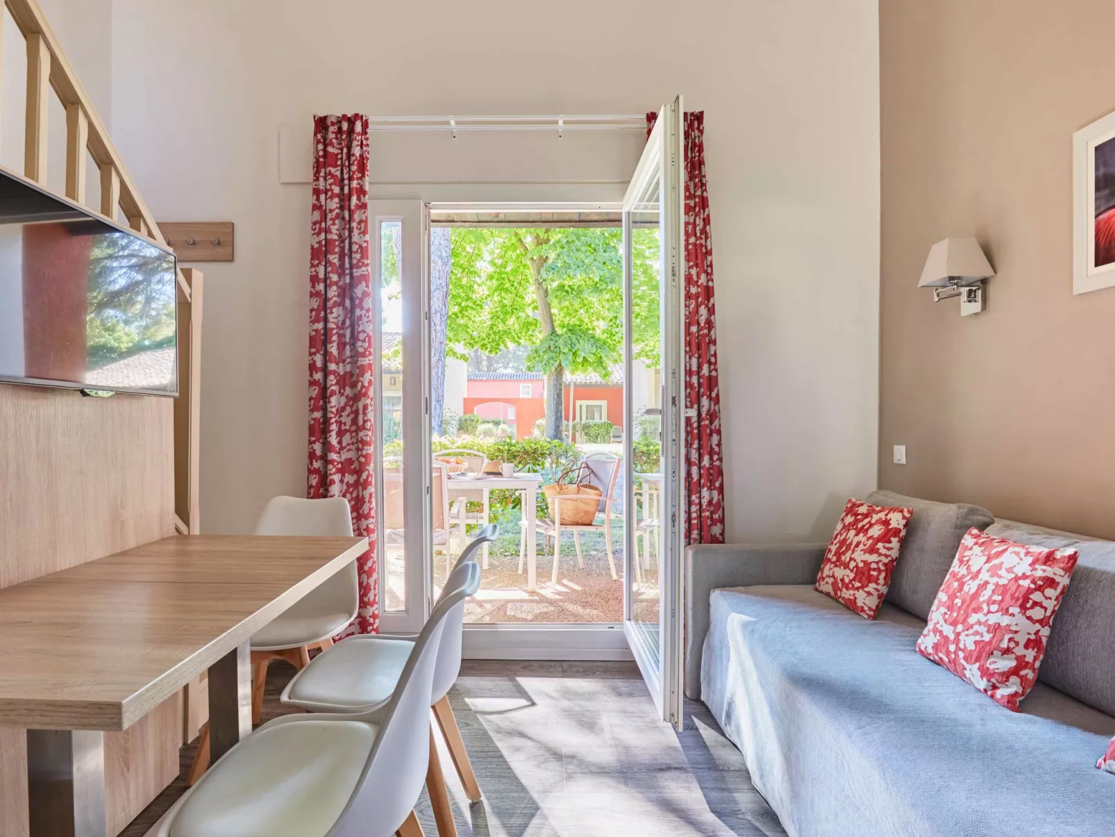 Résidence Odalys Référence Les Gardians-Binnen