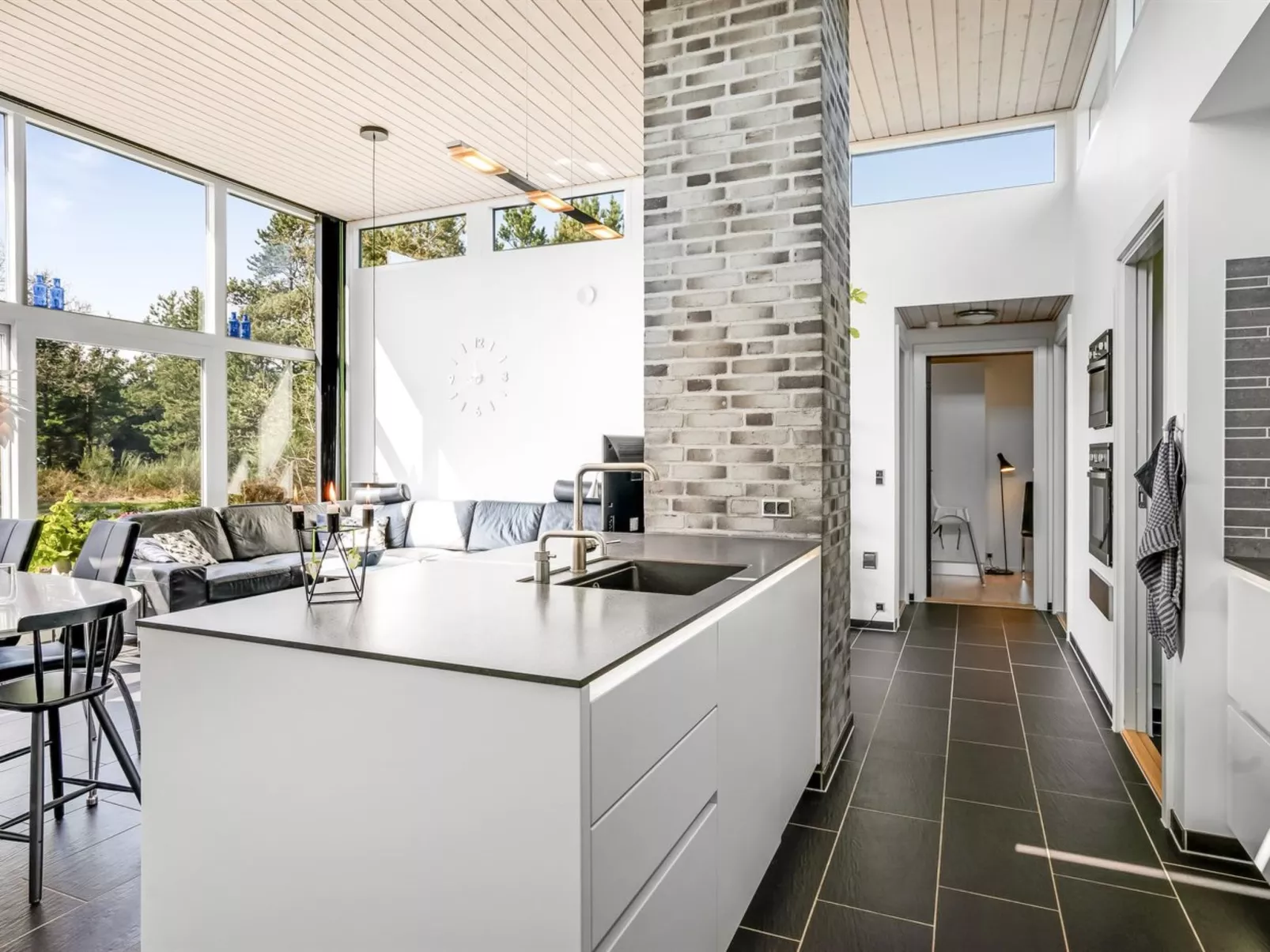 "Elviira" - 350m from the sea