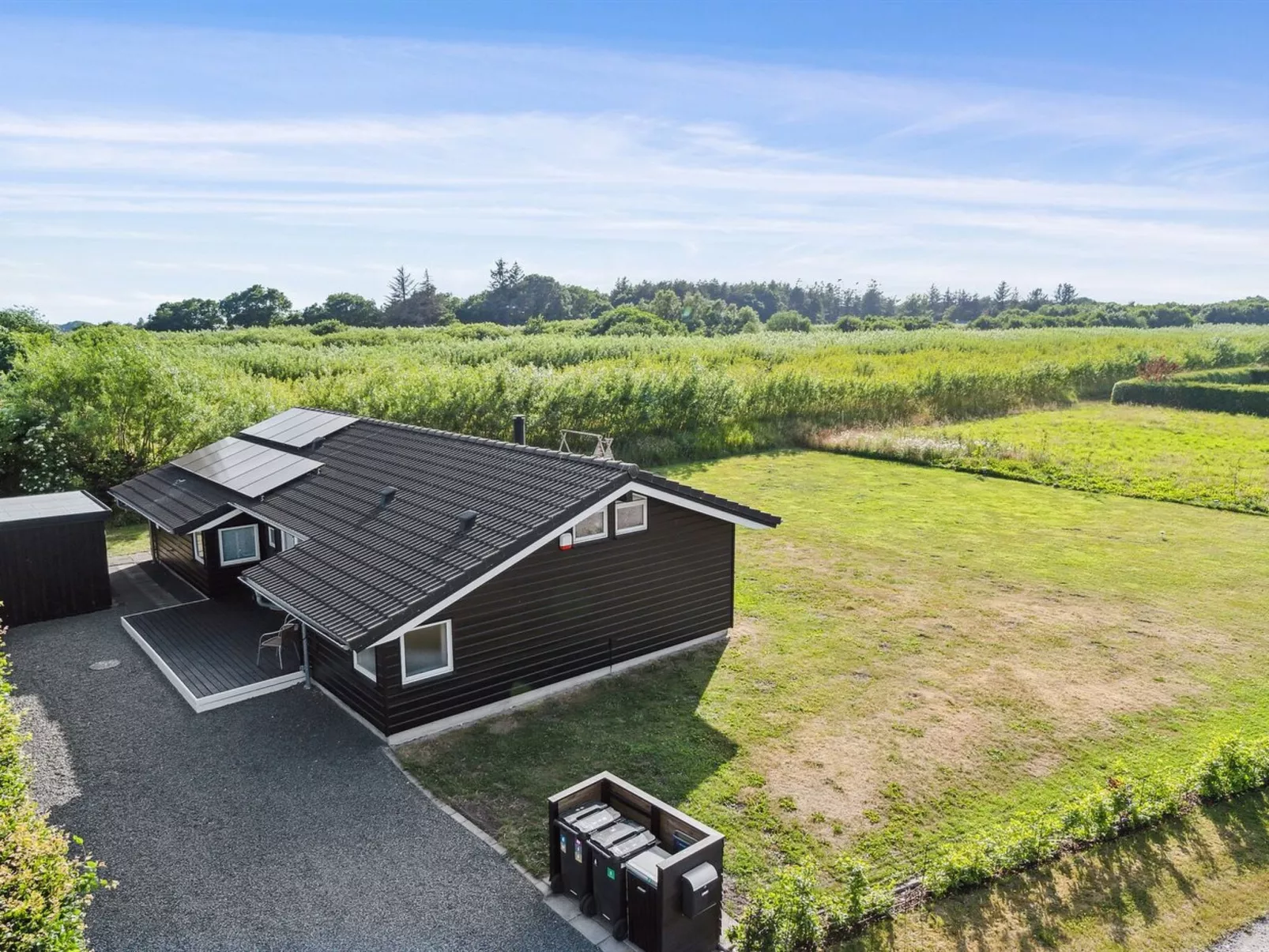 "Miriam" - 400m from the sea