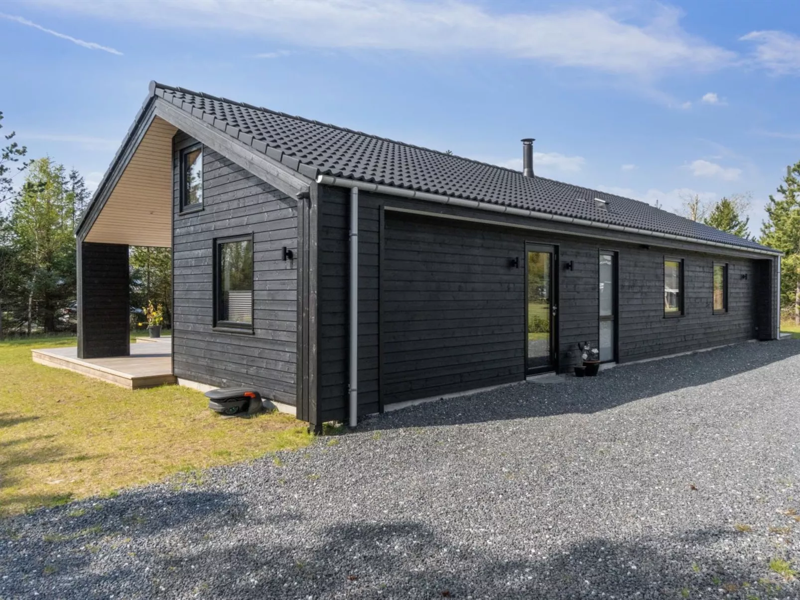 "Skakke" - 900m from the sea