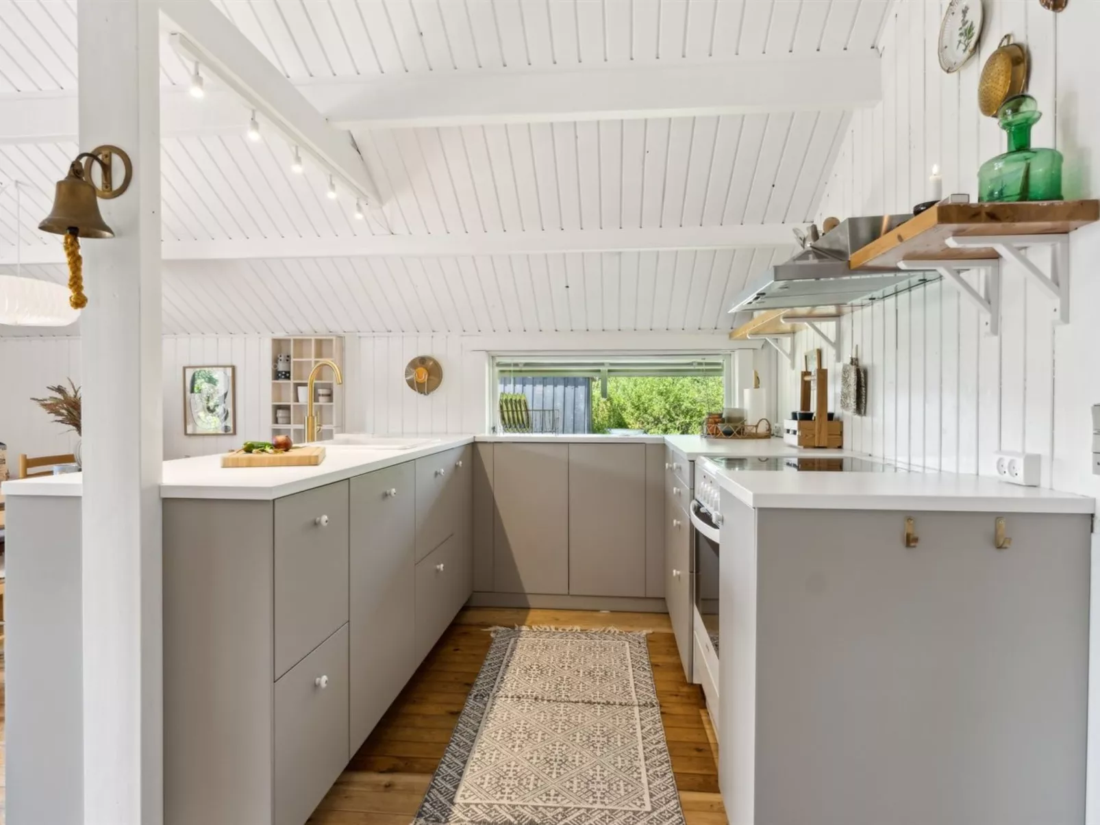 "Nayati" - 800m from the sea