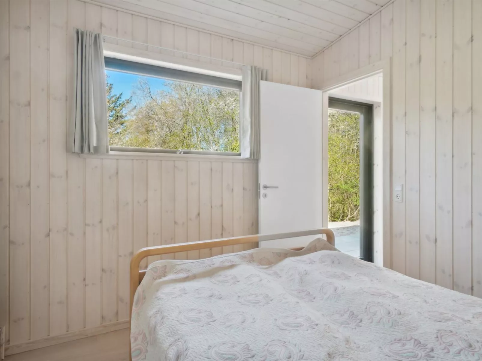 "Toska" - 100m to the fjord