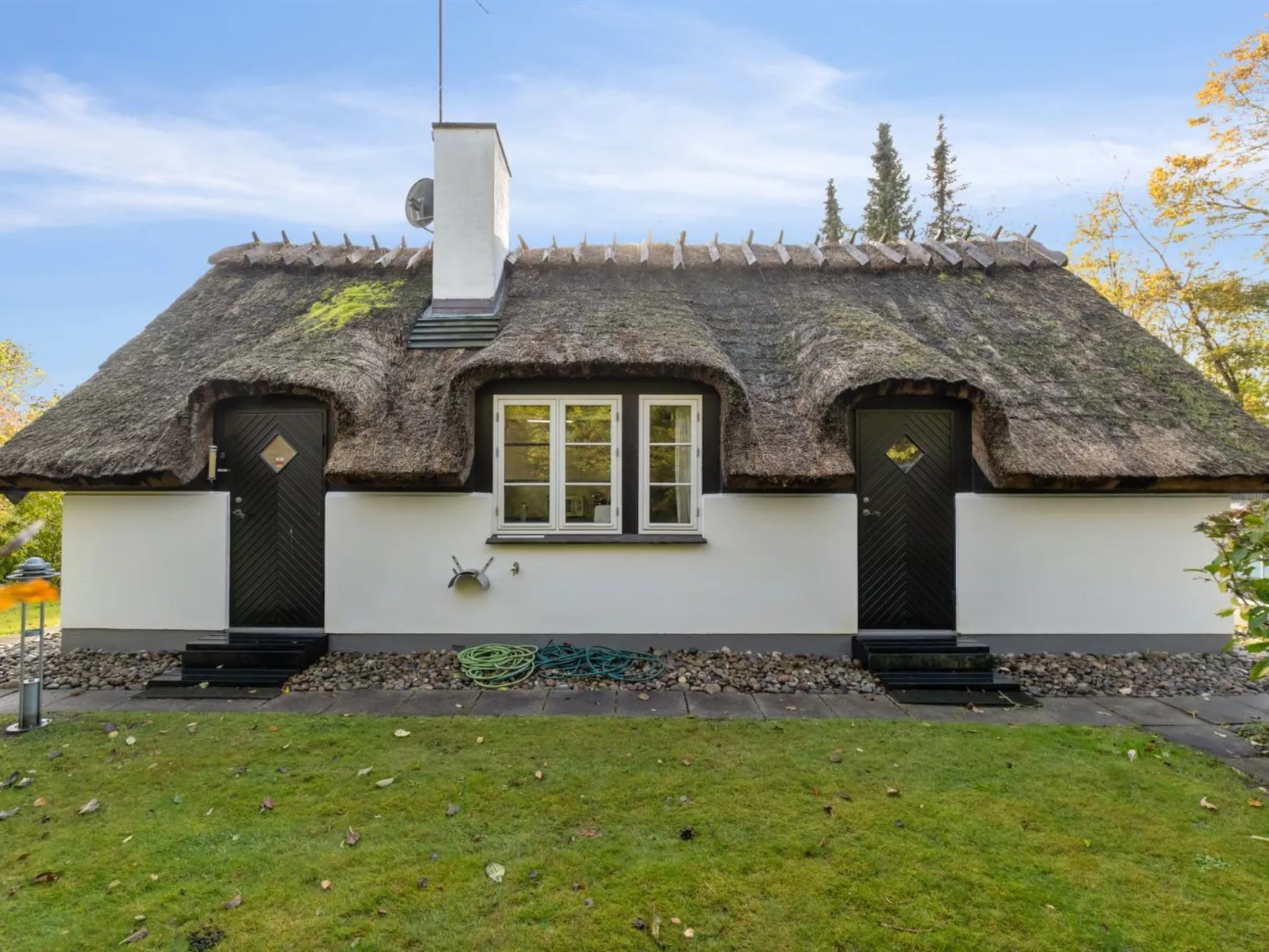 "Emanuela" - 800m from the sea