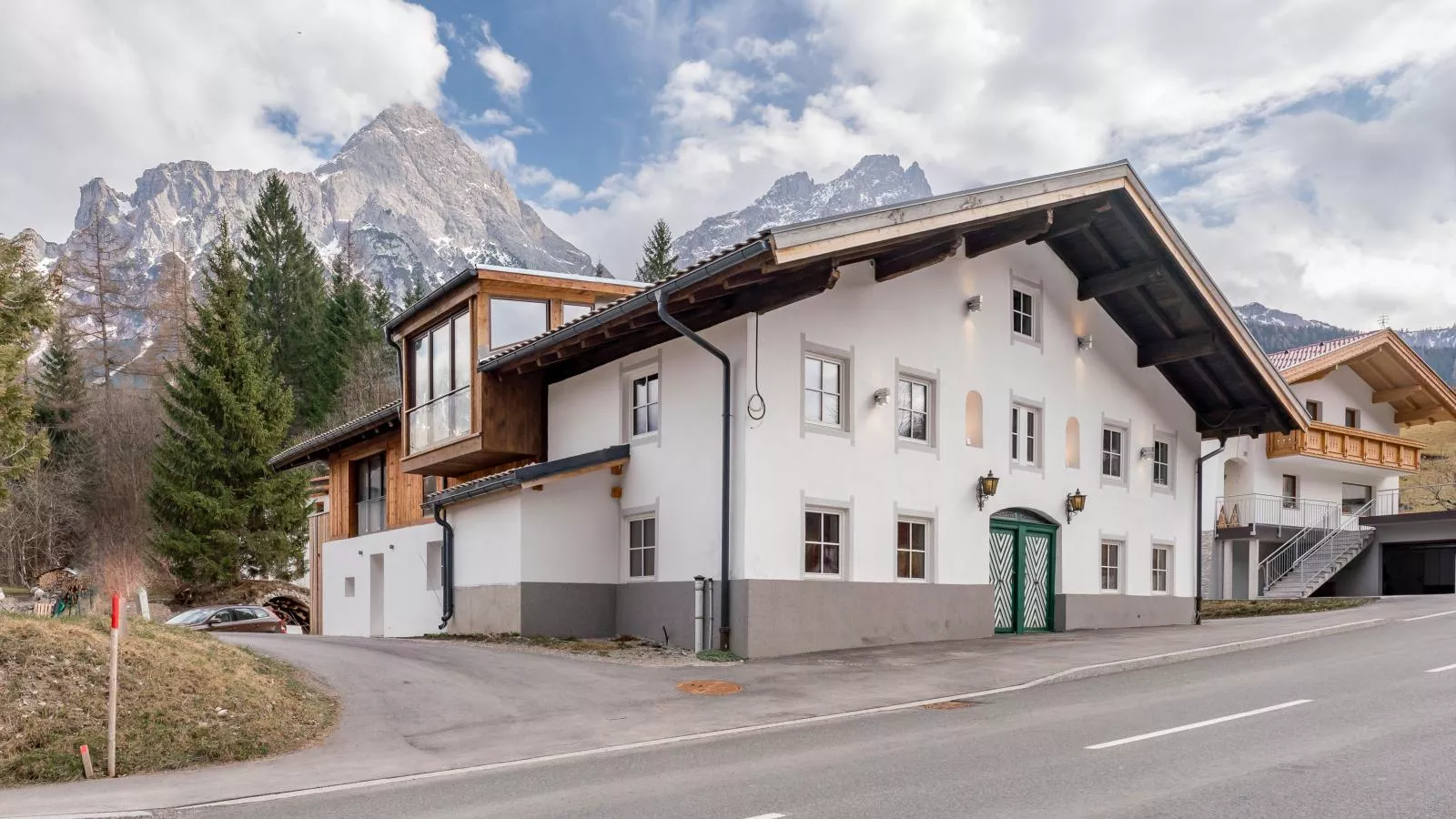 Biber Art Apartment 1 Small-Buitenkant zomer