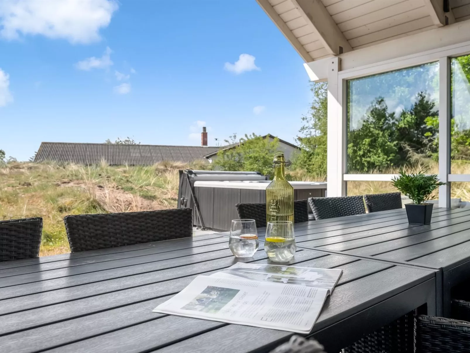 "Jeldrik" - 1.5km from the sea