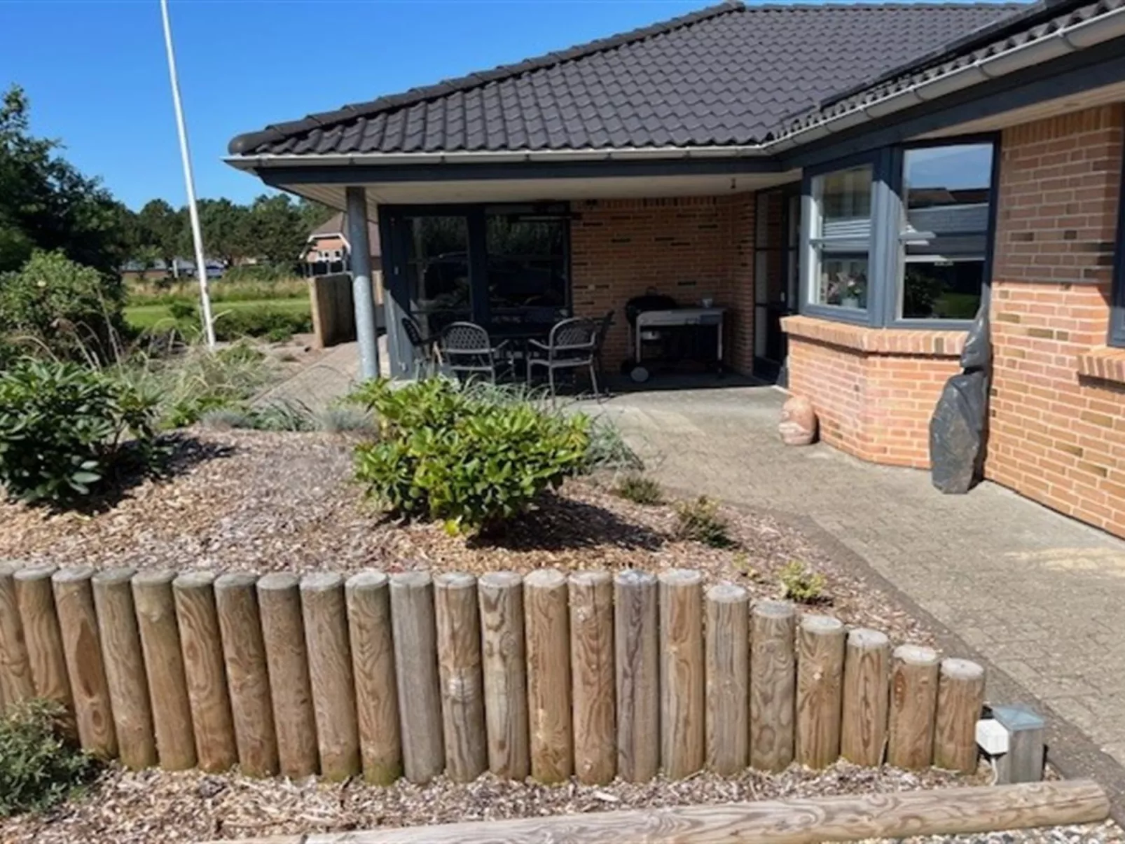 "Elsi" - 1.3km from the sea