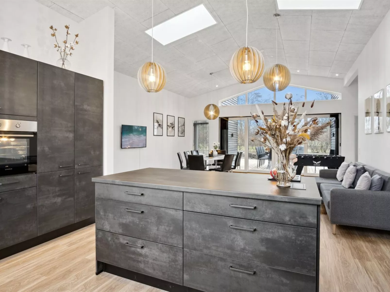 "Nissine" - 300m from the sea