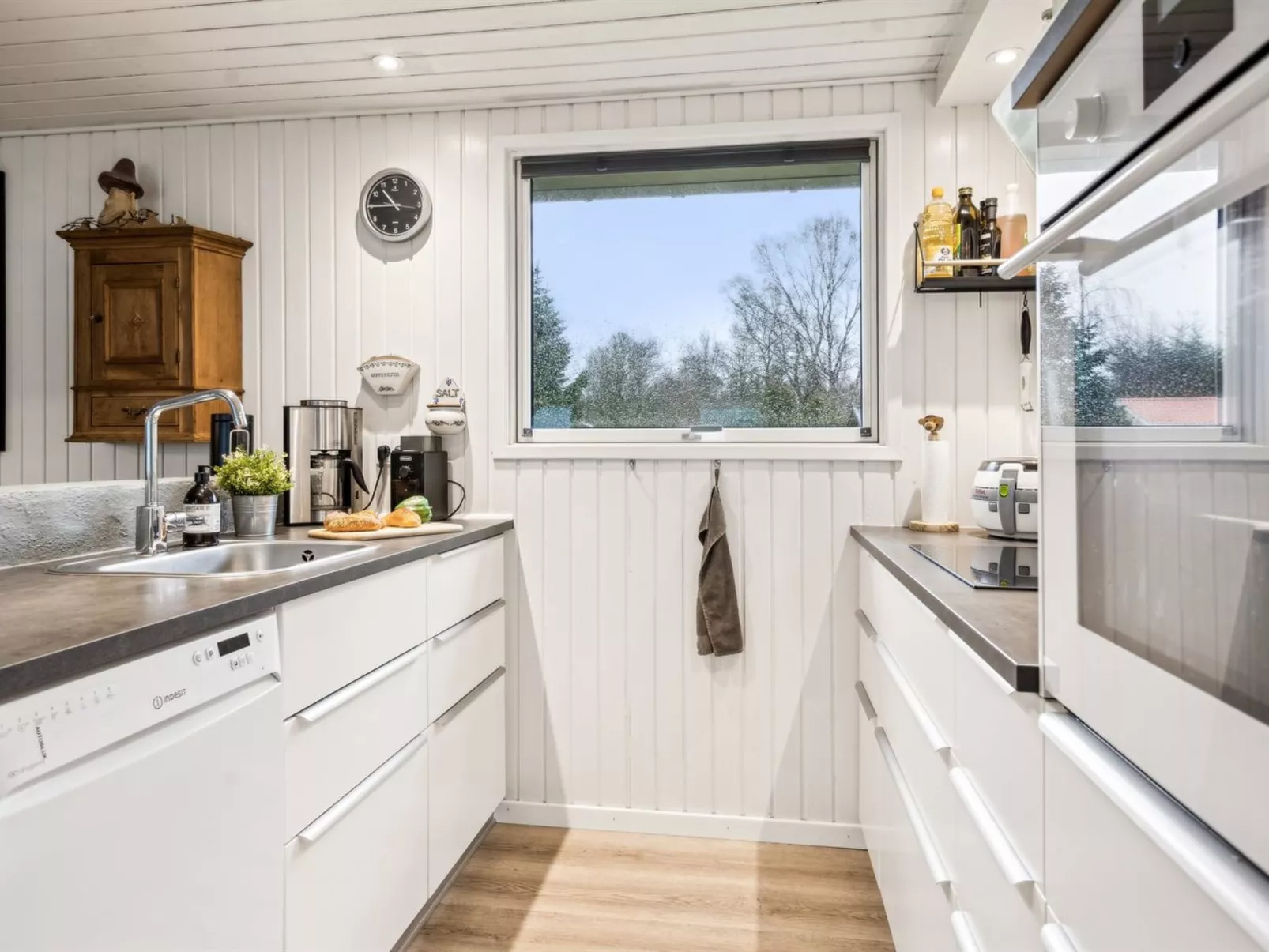 "Juste" - 1.7km from the sea