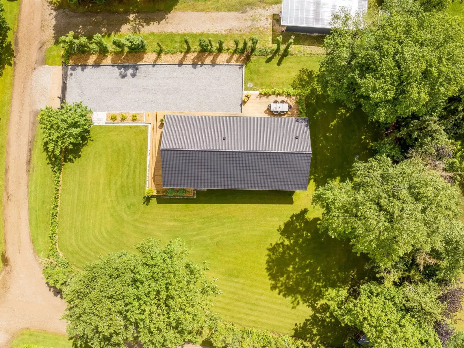 "Skip" - 300m to the fjord