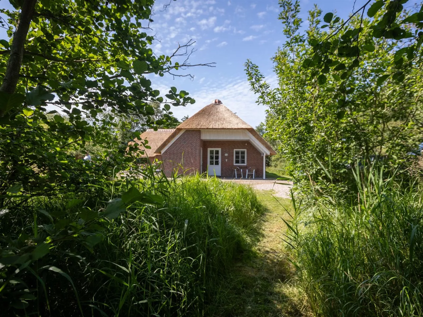 "Ejvi" - 4km from the sea